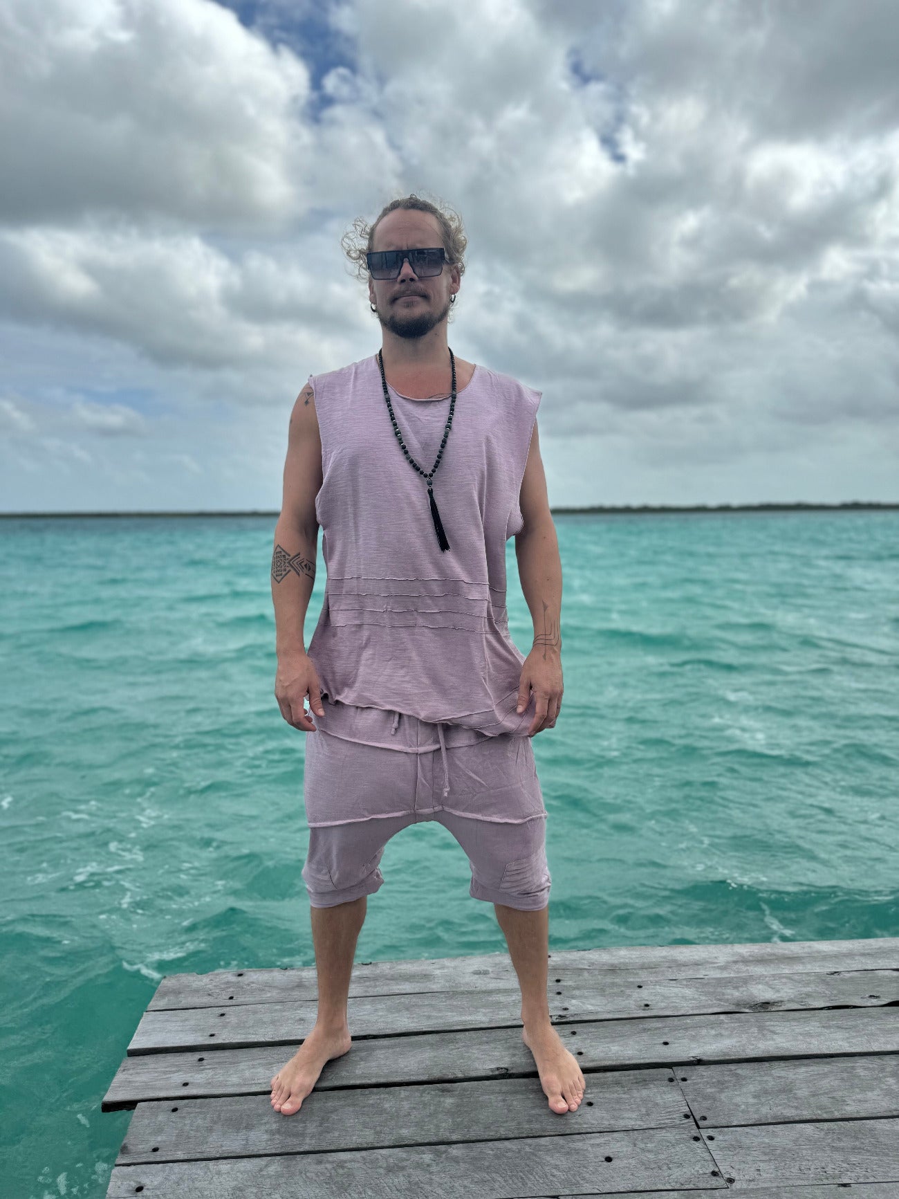 VALO Design Shorts SAHARA – Crafted from 100% soft cotton terry fabric with unique stitching details for a distinctive and stylish look