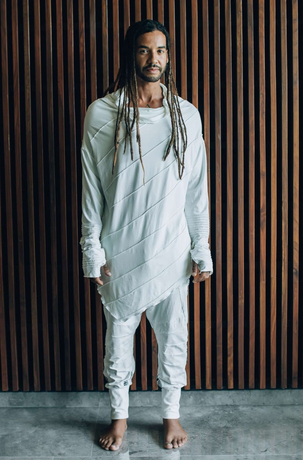 VALO Design Shirt KUNDALINI - Our KUNDALINI shirt is made from silky and light bamboo stretch fabric. Softness and comfort you wont believe until you experience it... It's truly like a second skin!