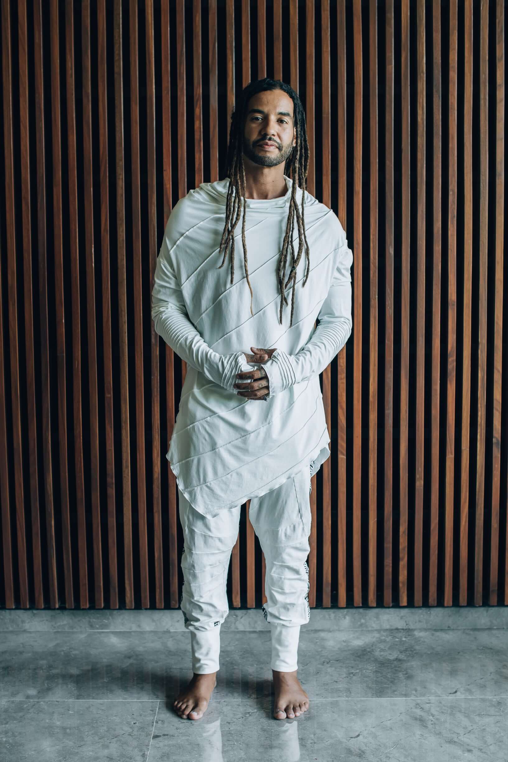 VALO Design Shirt KUNDALINI - Our KUNDALINI shirt is made from silky and light bamboo stretch fabric. Softness and comfort you wont believe until you experience it... It's truly like a second skin!