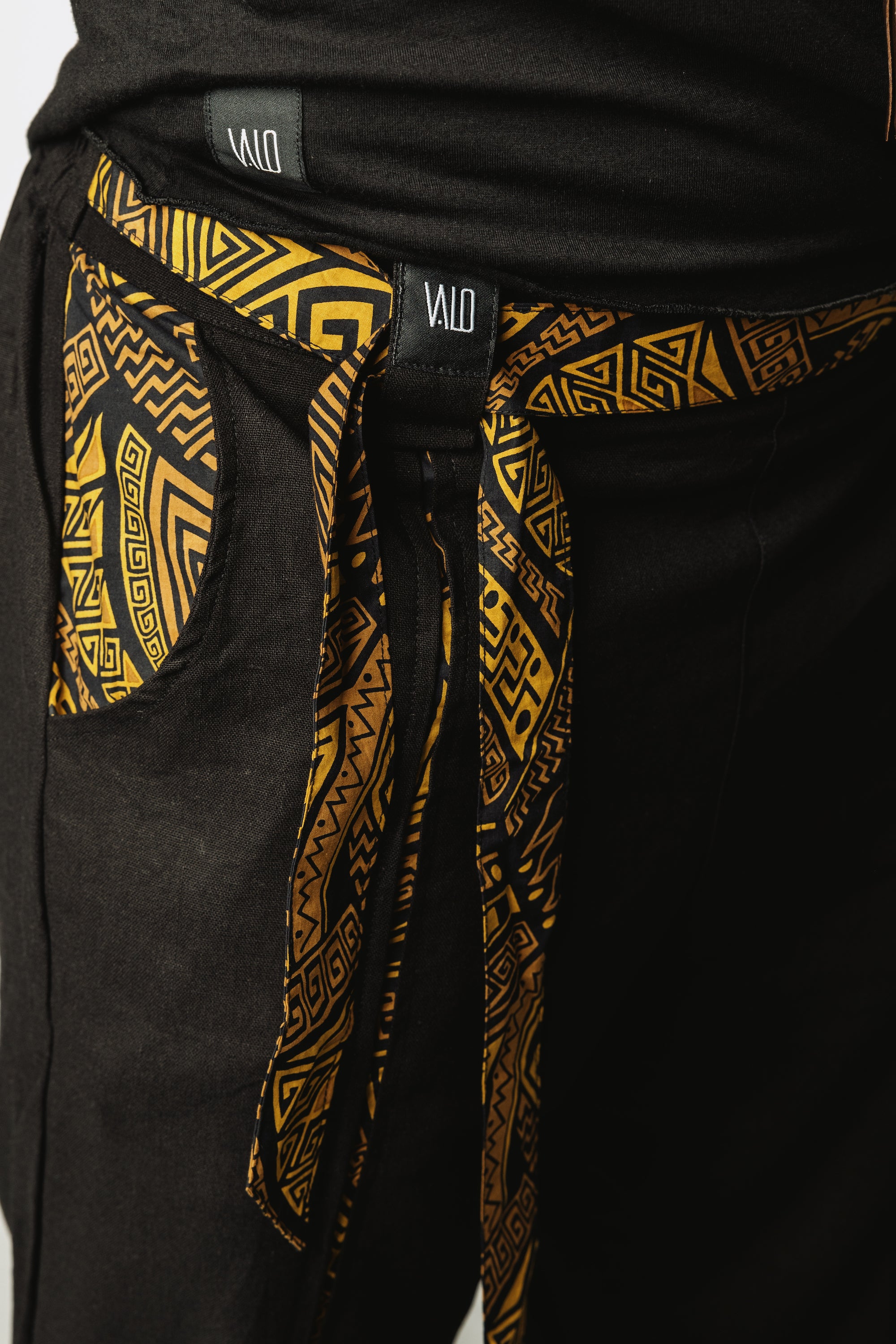 QI PANTS - Oriental Drop Crotch Linen Pants