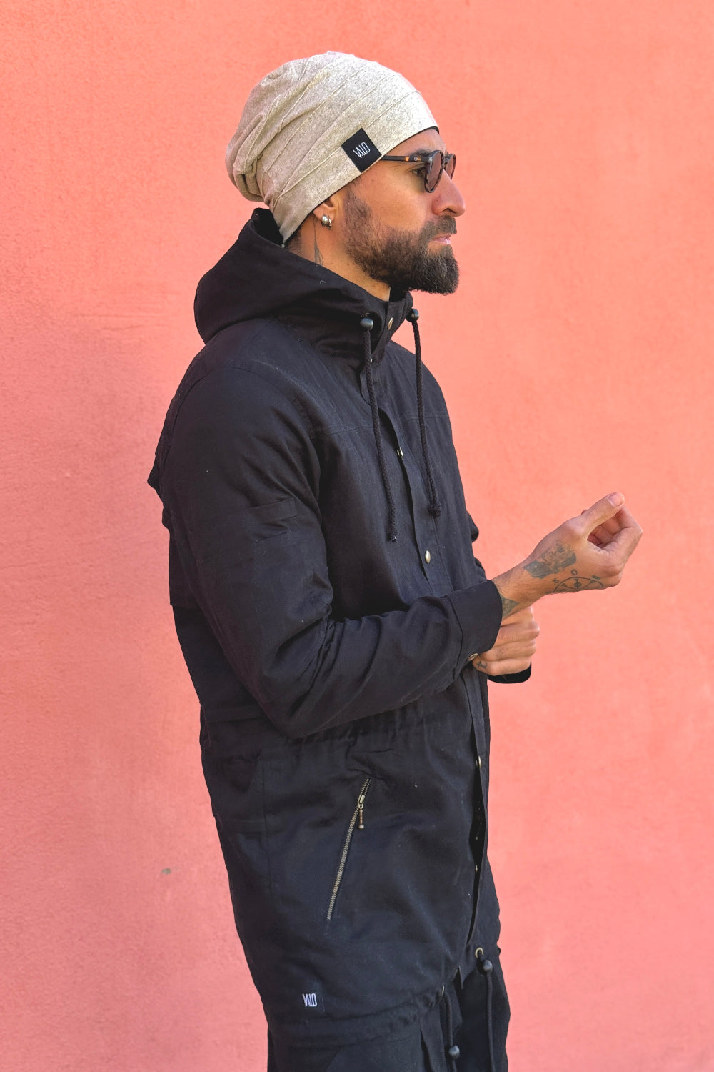 VALO Design Jackets LUONTO - Medium-Long 100% cotton jacket with impressive VALO print art by artist Timo Nummela on the interior layer