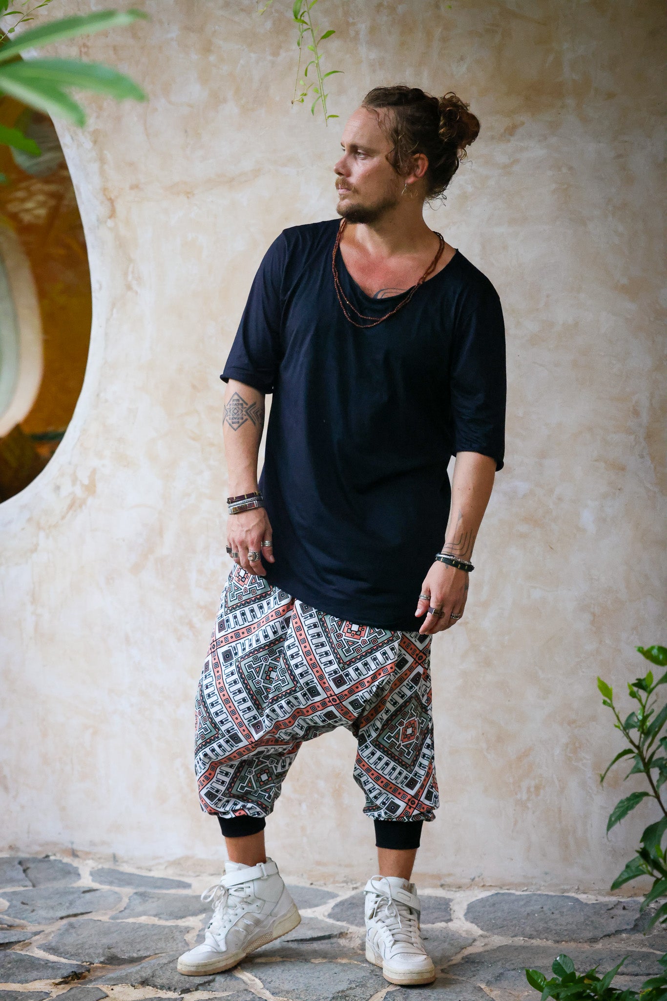 VALO Design Capris NINJA Capri – Ninja-style drop-crotch harem shorts crafted from exceptionally soft, high-quality Tencel fabric. Sustainable, breathable, and made from regenerative trees.