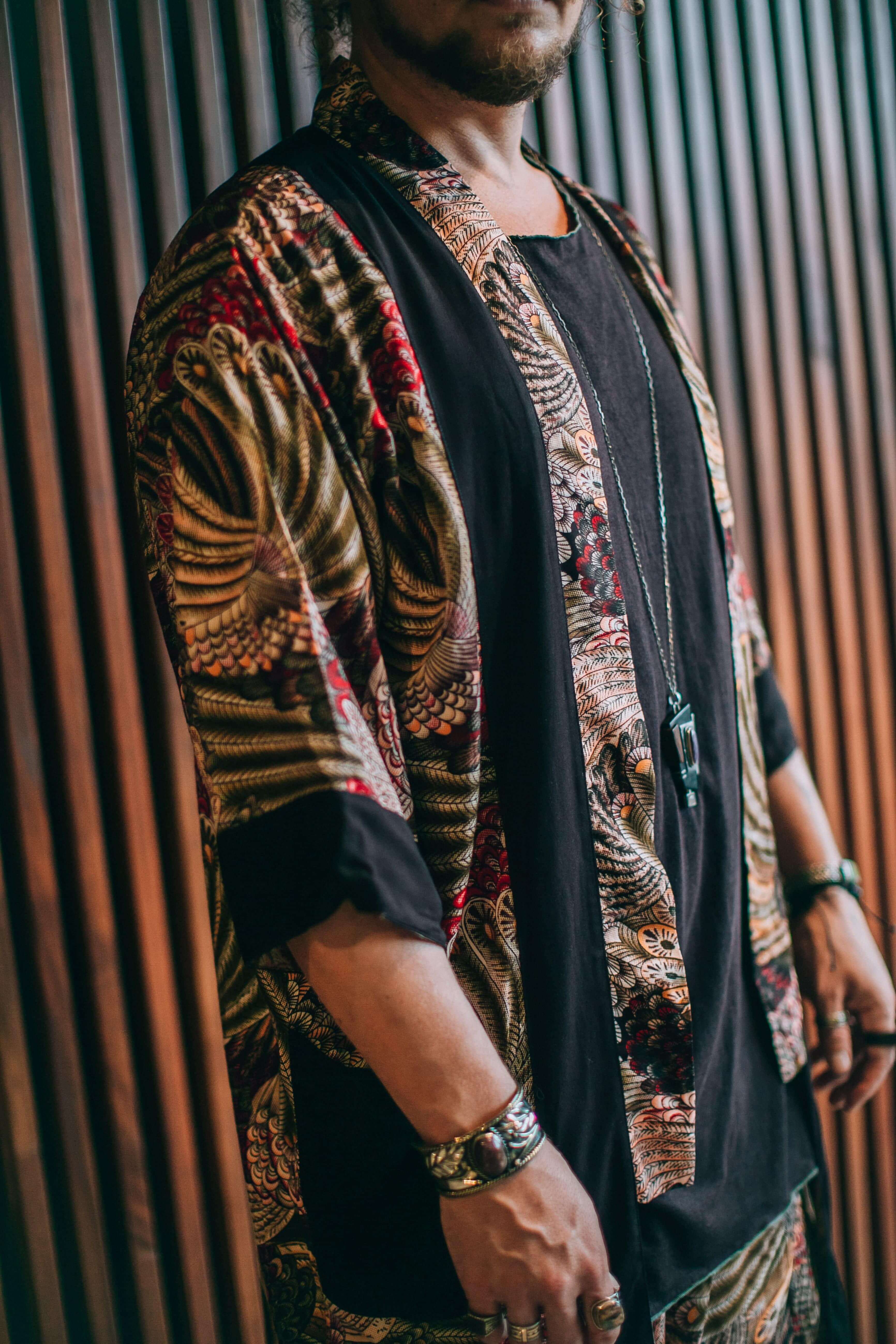 VALO Design Clothing Capes Feather Pattern BALI SPIRIT Feather pattern - Elegant & unique nomadic kimono