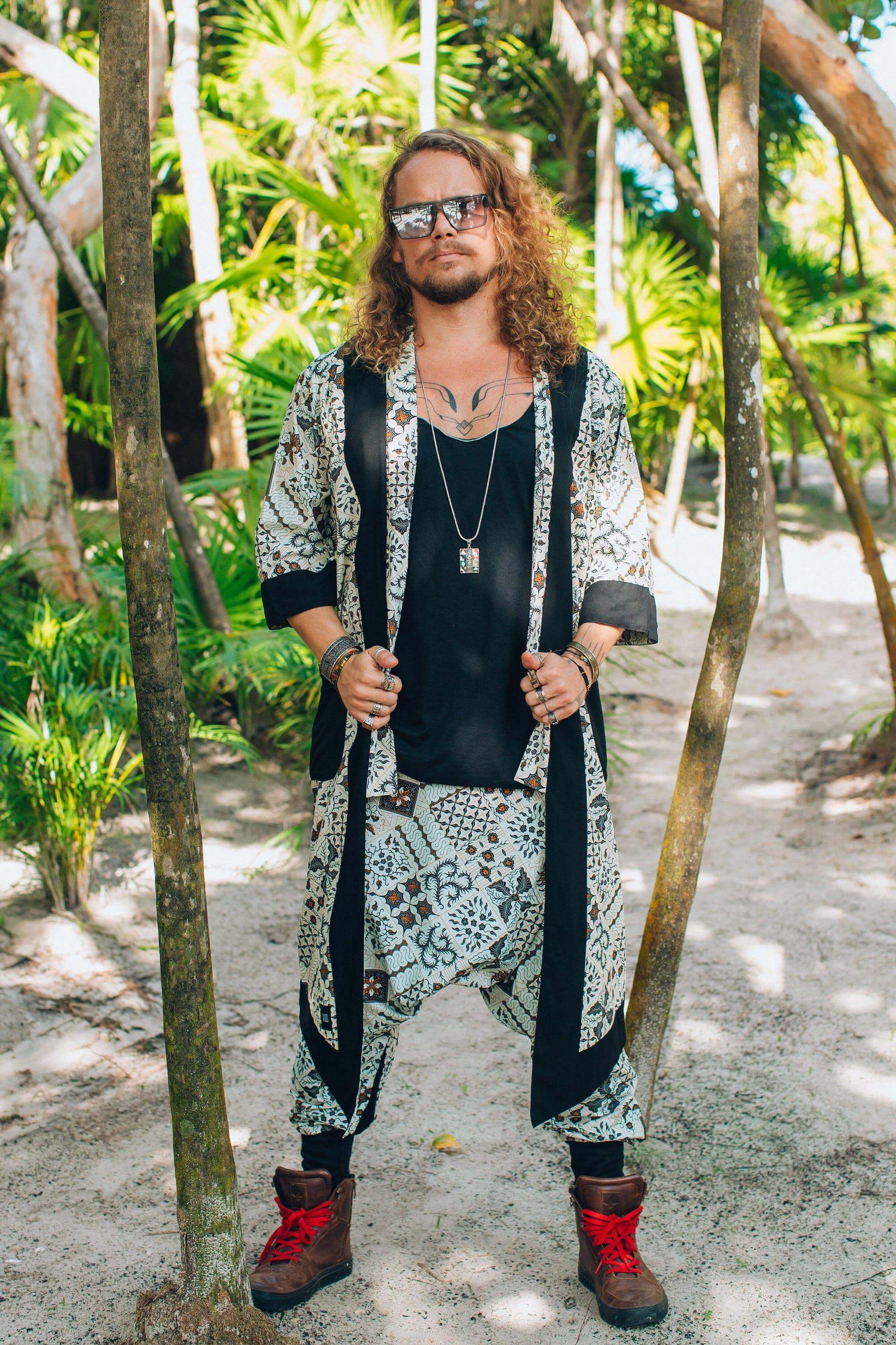 VALO Design Clothing Capes Cream White w/ brown batik details BALI SPIRIT White Batik - elegant & unique cotton kimono cardigan