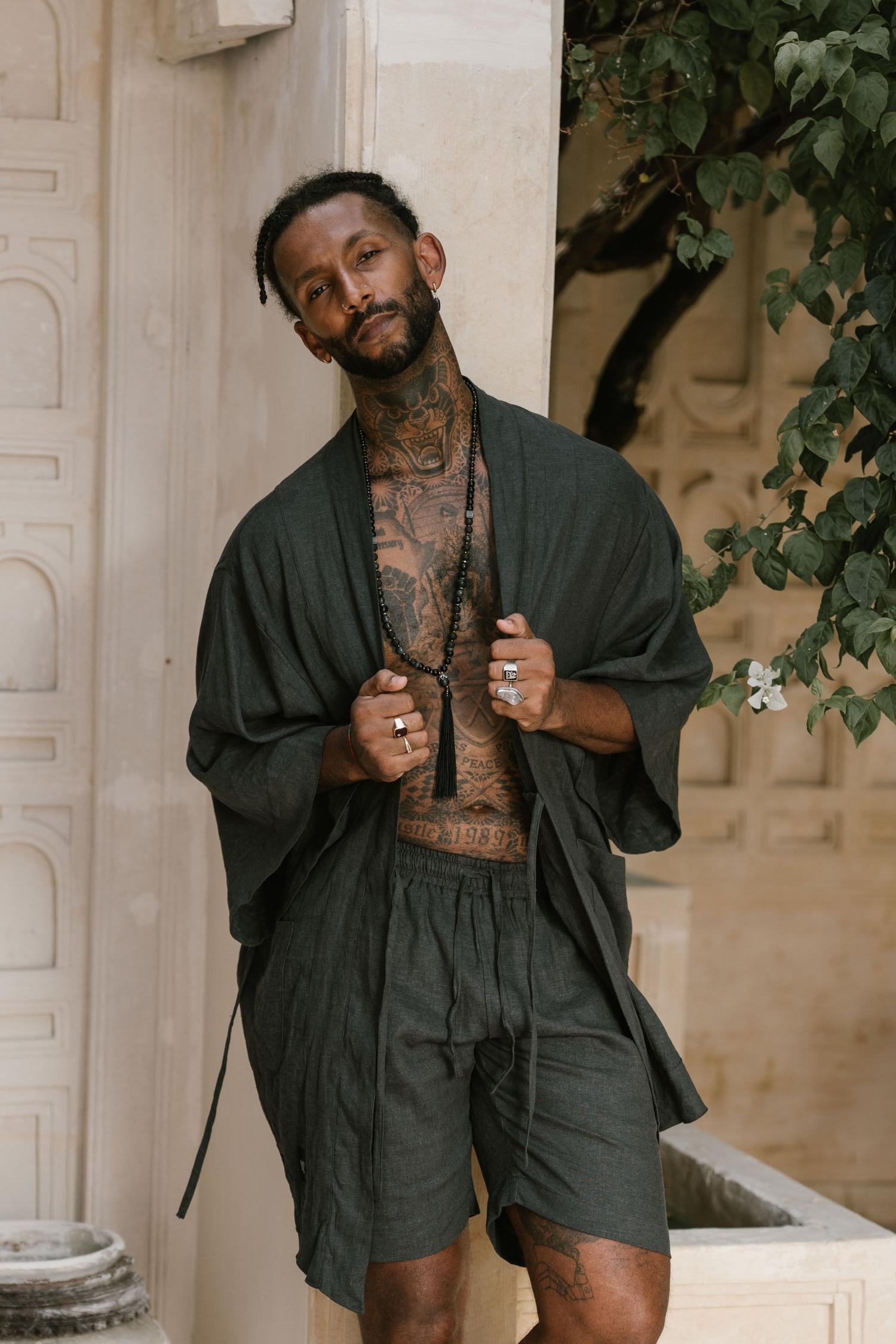 BUSHI Kimono - Japanese Inspired Short Kimono Robe