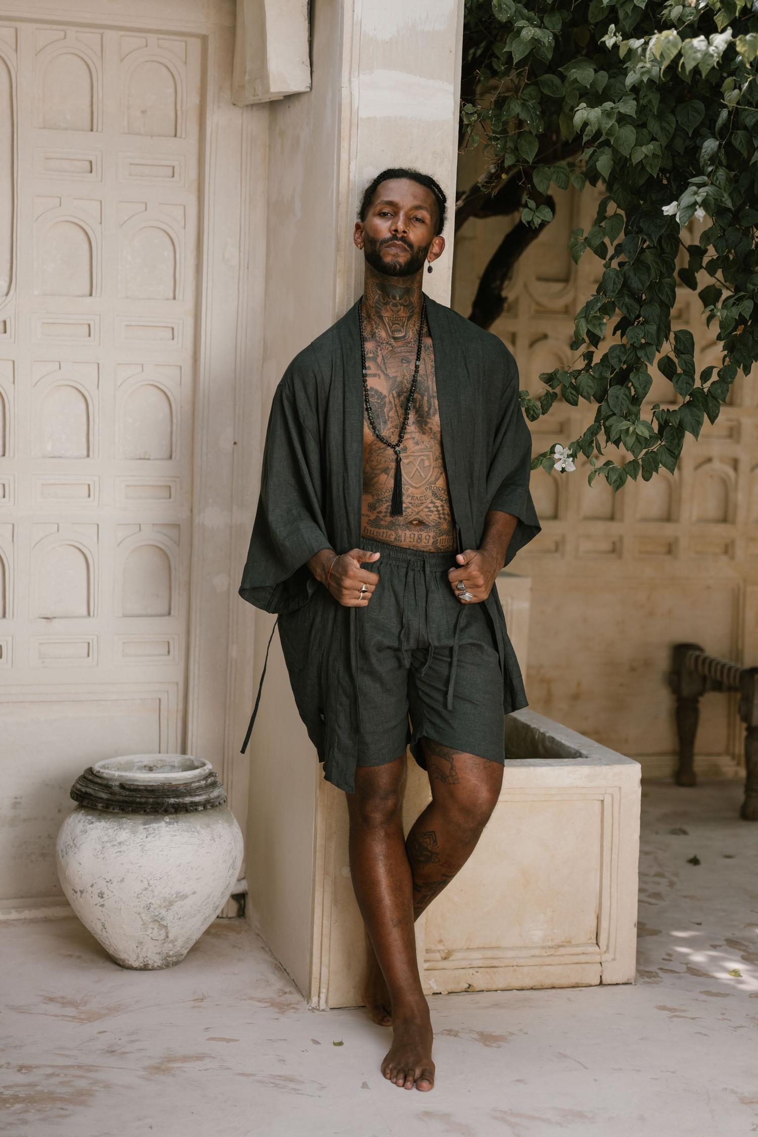 BUSHI Kimono - Japanese Inspired Short Kimono Robe