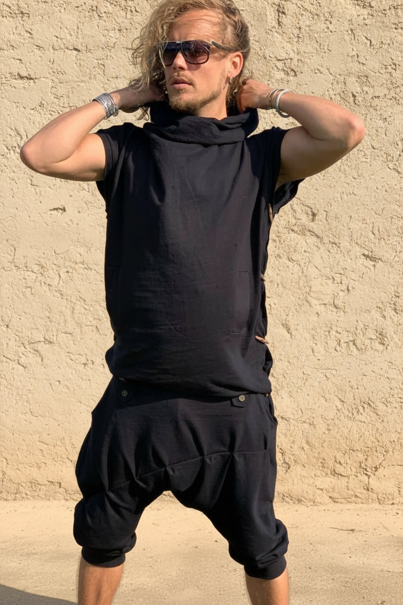 VALO Design Capris DUNE – Lightweight and comfortable harem-style drop-crotch shorts, offering a natural, airy feel that fits like a second skin—perfect for summer