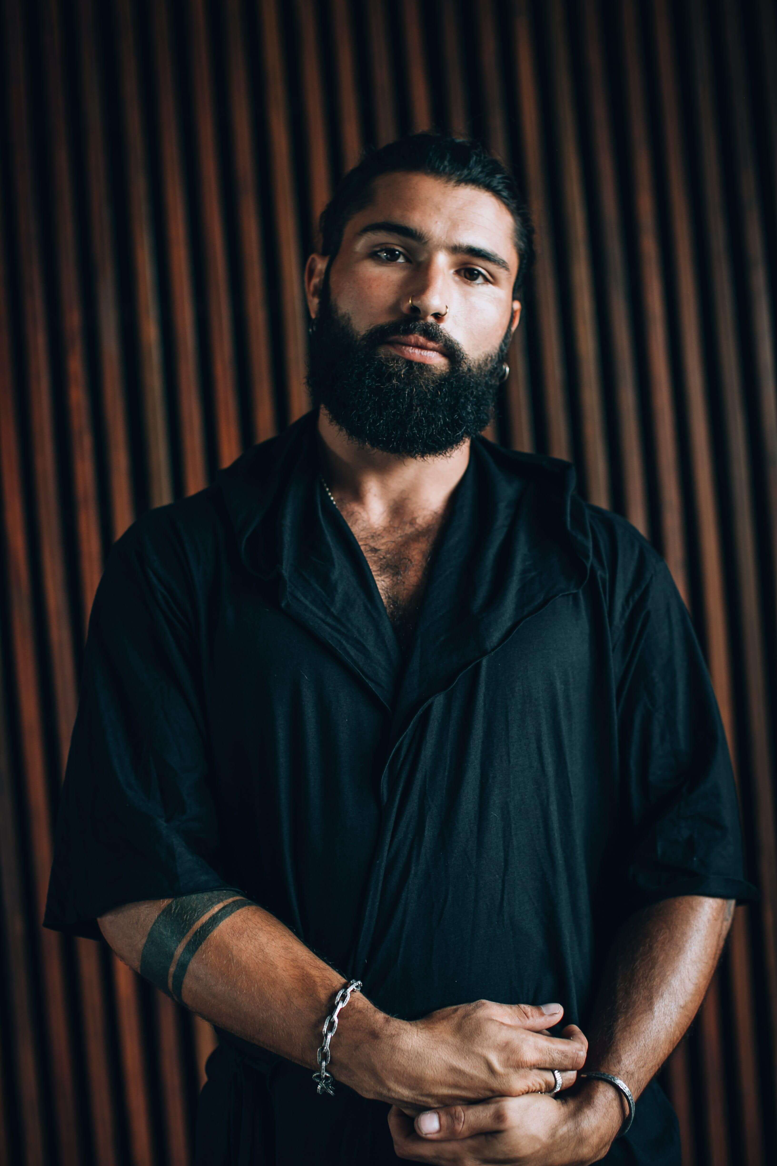 VALO Design Clothing Capes HANZO Black - Japanese style hooded bamboo Kimono Top