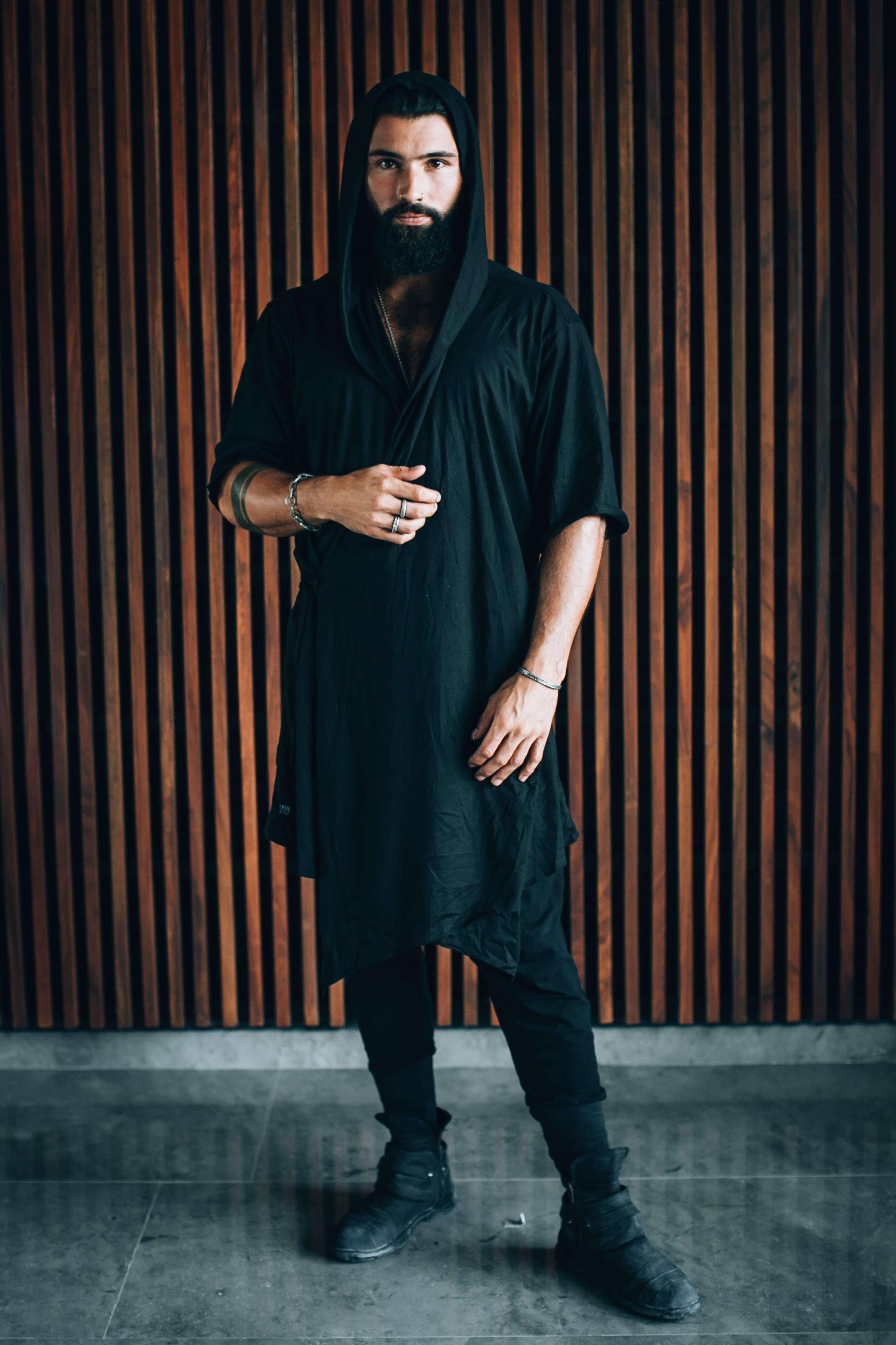 VALO Design Clothing Capes HANZO Black - Japanese style hooded bamboo Kimono Top