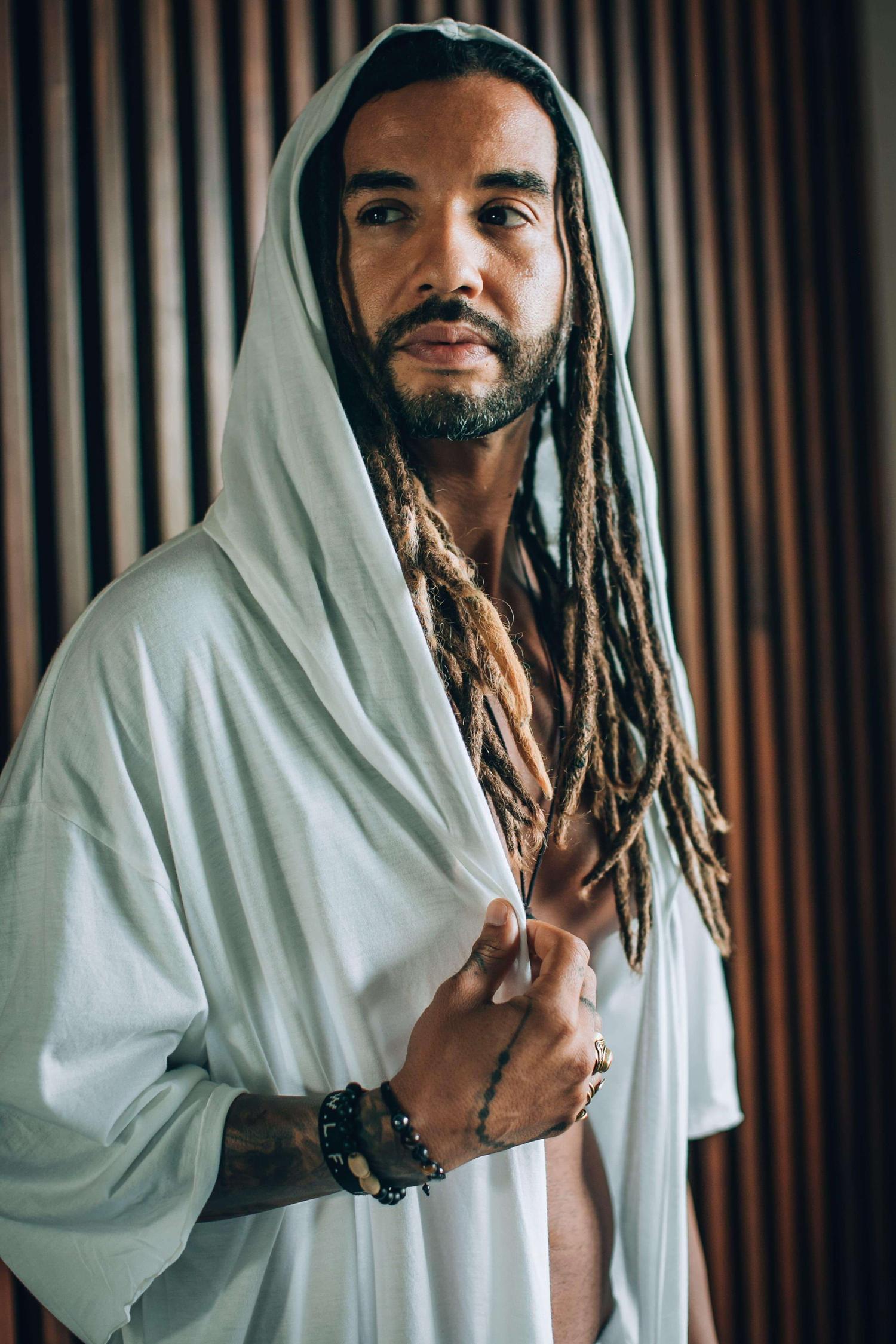 VALO Design Clothing Capes HANZO White - Japanese style bamboo kimono top vest