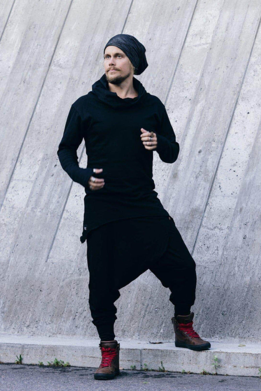 VALO Design Clothing Hoodies ILTA - An oversized assassin style hoodie with asymmetric cut, making the hoodie longer from both sides