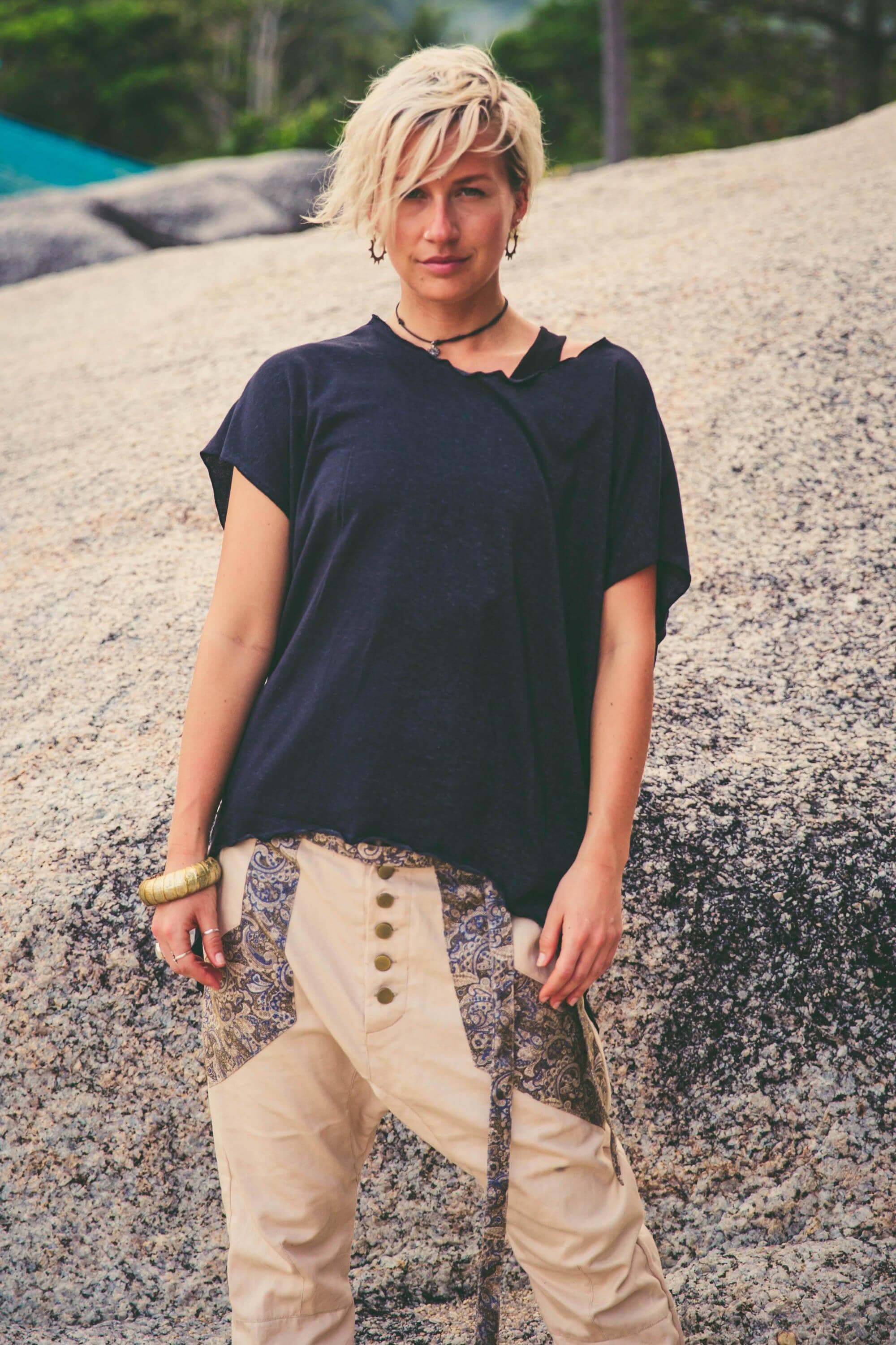 ISO - loose and comfortable asymmetric oversized t-shirt cropped top - VALO Design Clothing