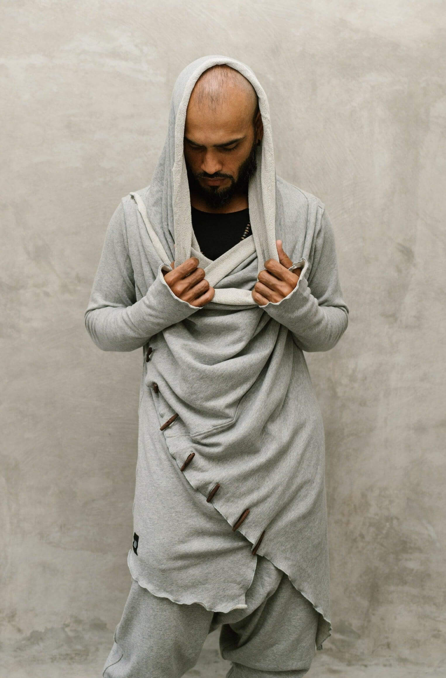 VALO Design KENOBI Misty Grey - Jedi style cotton hoodie with wooden buttons