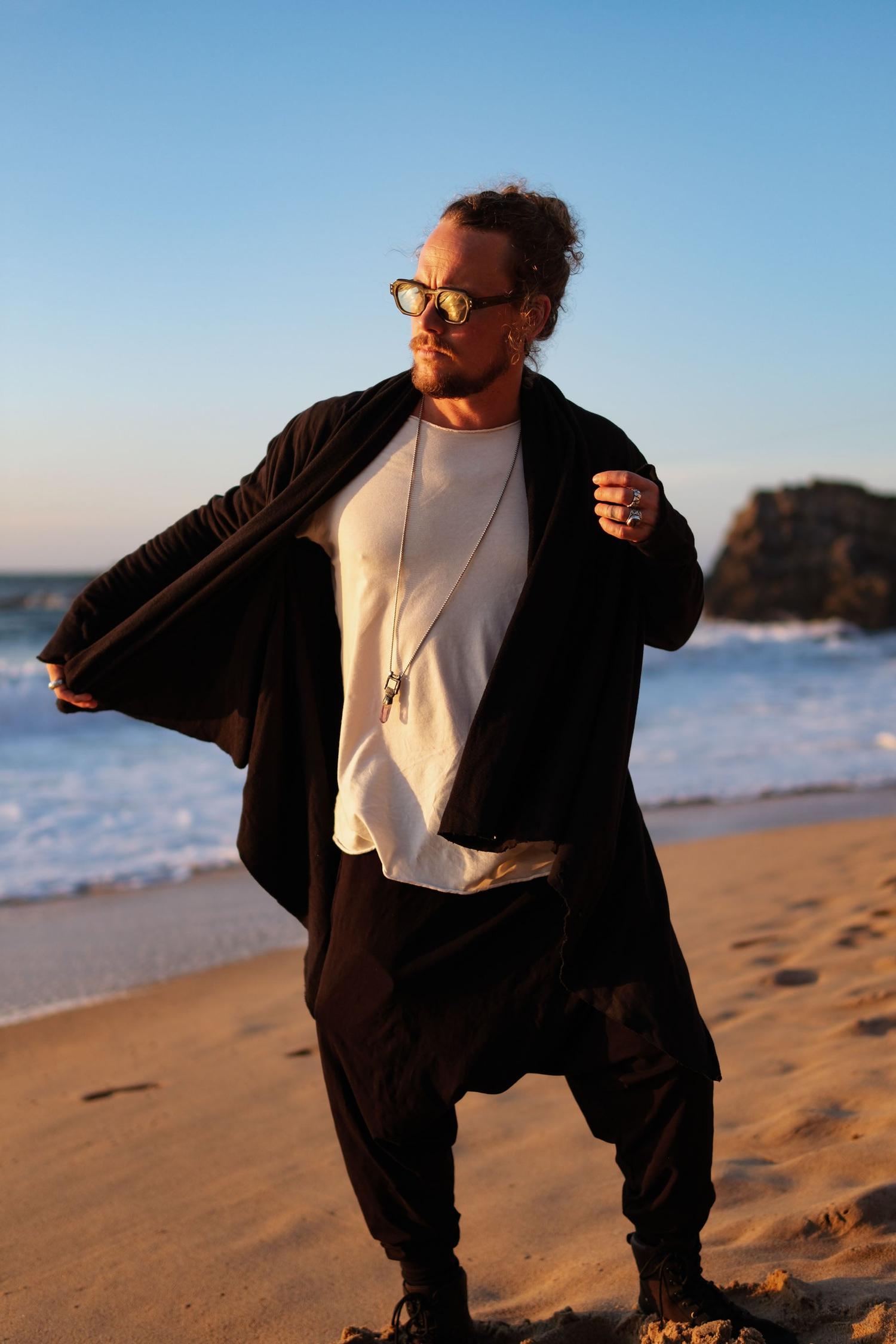 KENOBI Obsidian Black - Stylish Jedi Style Long-sleeve Hoodie Robe