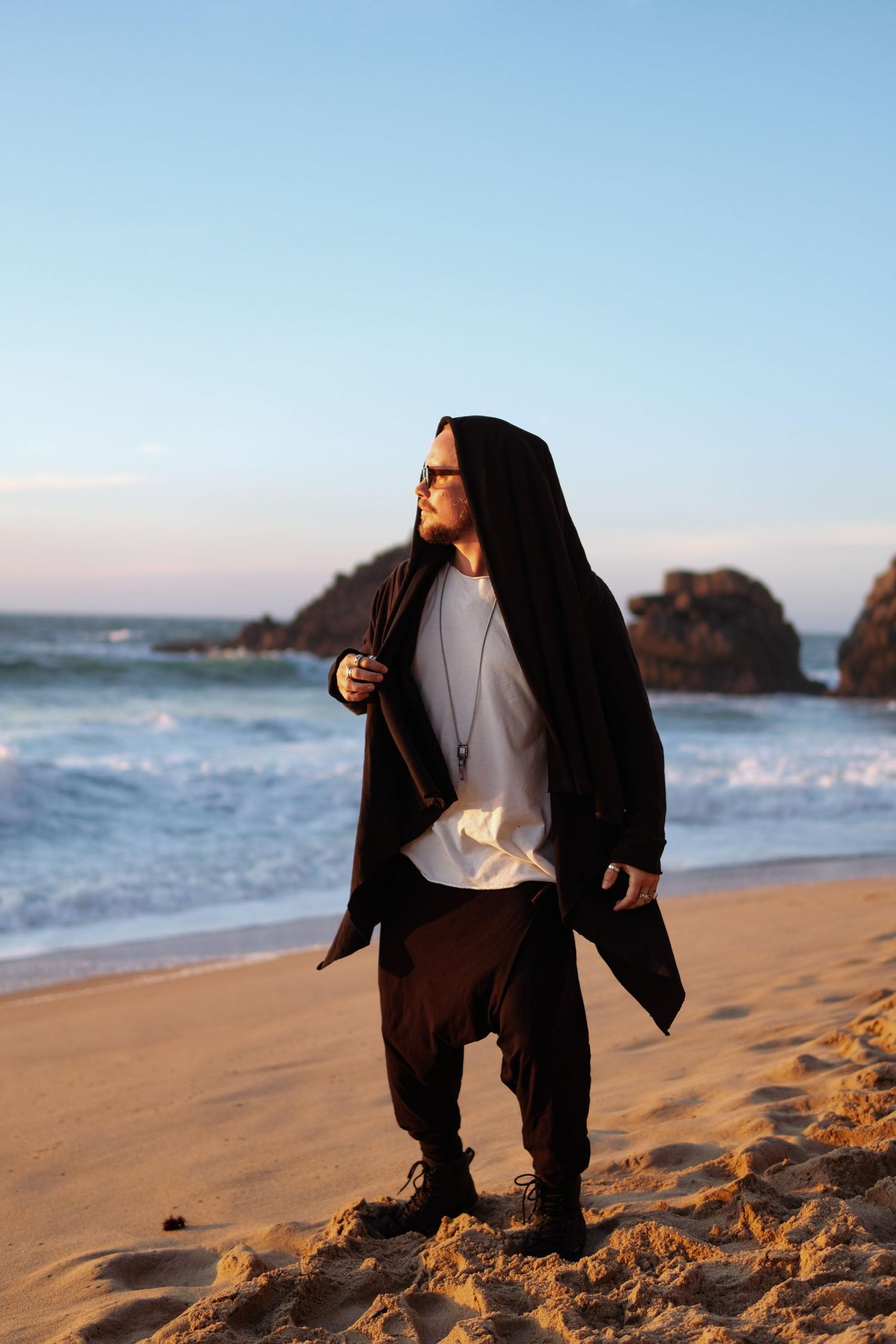 KENOBI Obsidian Black - Stylish Jedi Style Long-sleeve Hoodie Robe