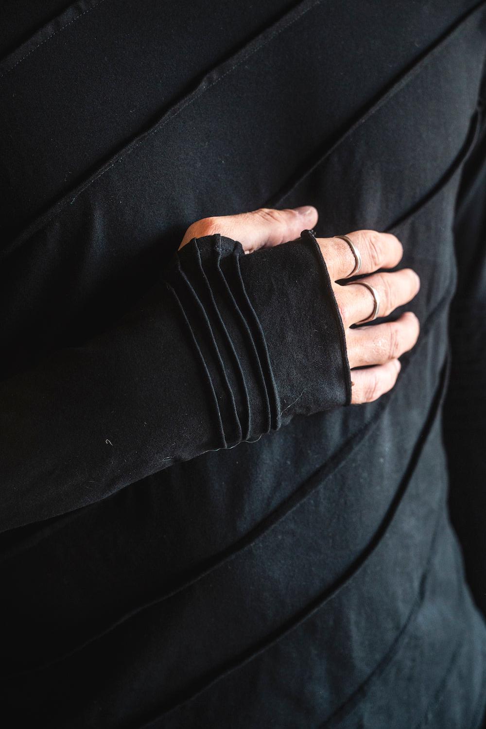 VALO Design Shirt KUNDALINI - Our KUNDALINI shirt is made from silky and light bamboo stretch fabric. Softness and comfort you wont believe until you experience it... It's truly like a second skin!