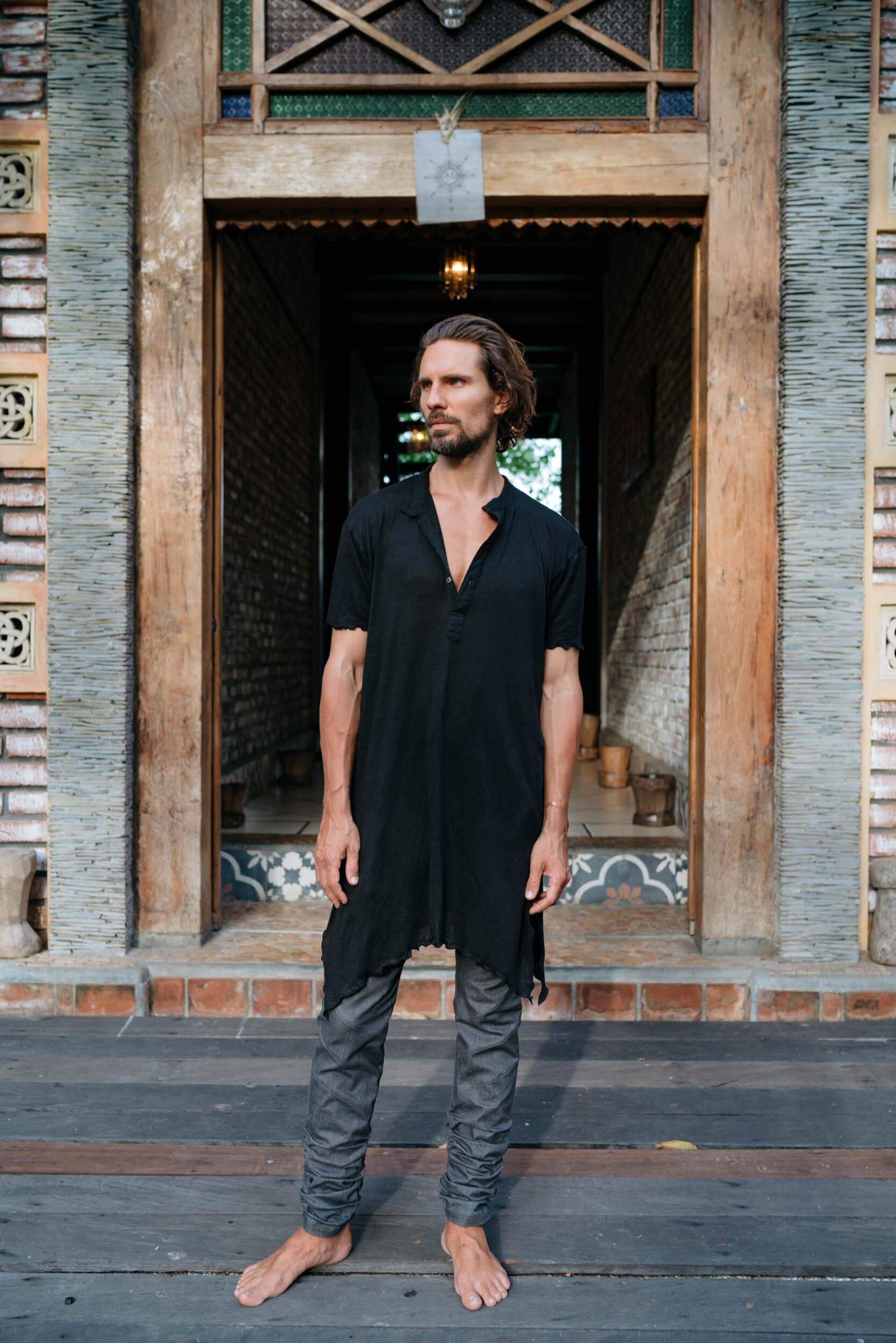 VALO Design Clothing KURTAN - Bamboo oversize tee with top button up and asymmetric side cuts