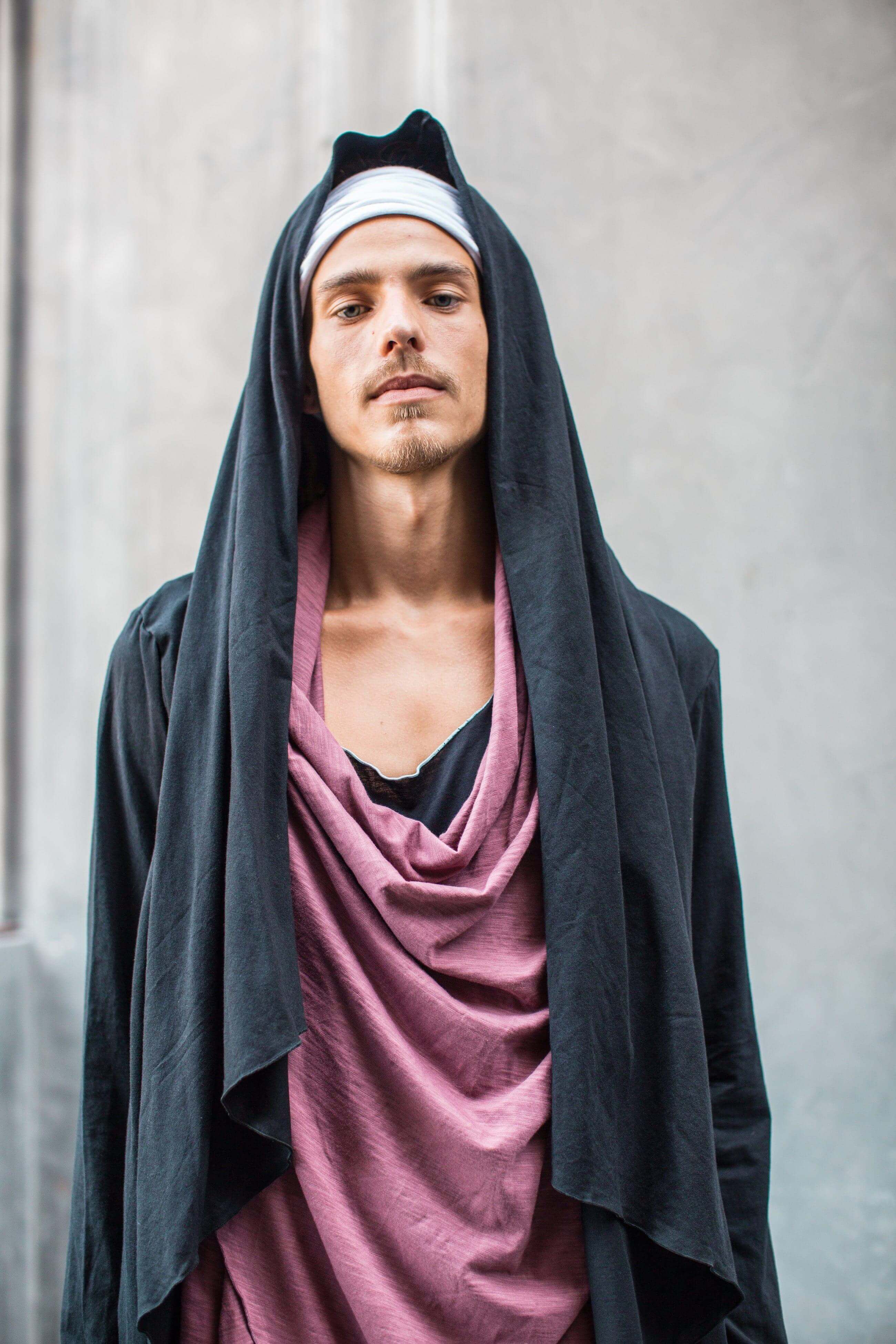 VALO Design Capes NEW MOON - Long-sleeve, double-layered, multi-use hooded cardigan made with high-quality, natural materials. Versatile design perfect for layering or as a statement piece.