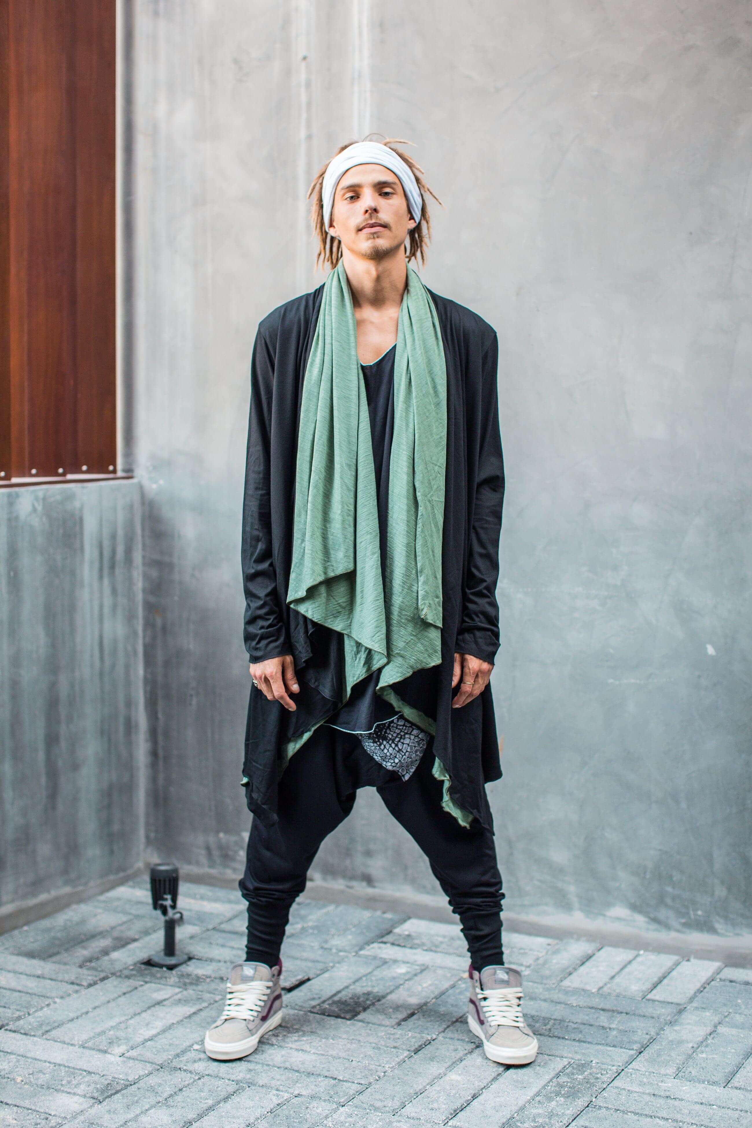 VALO Design Capes NEW MOON - Long-sleeve, double-layered, multi-use hooded cardigan made with high-quality, natural materials. Versatile design perfect for layering or as a statement piece.