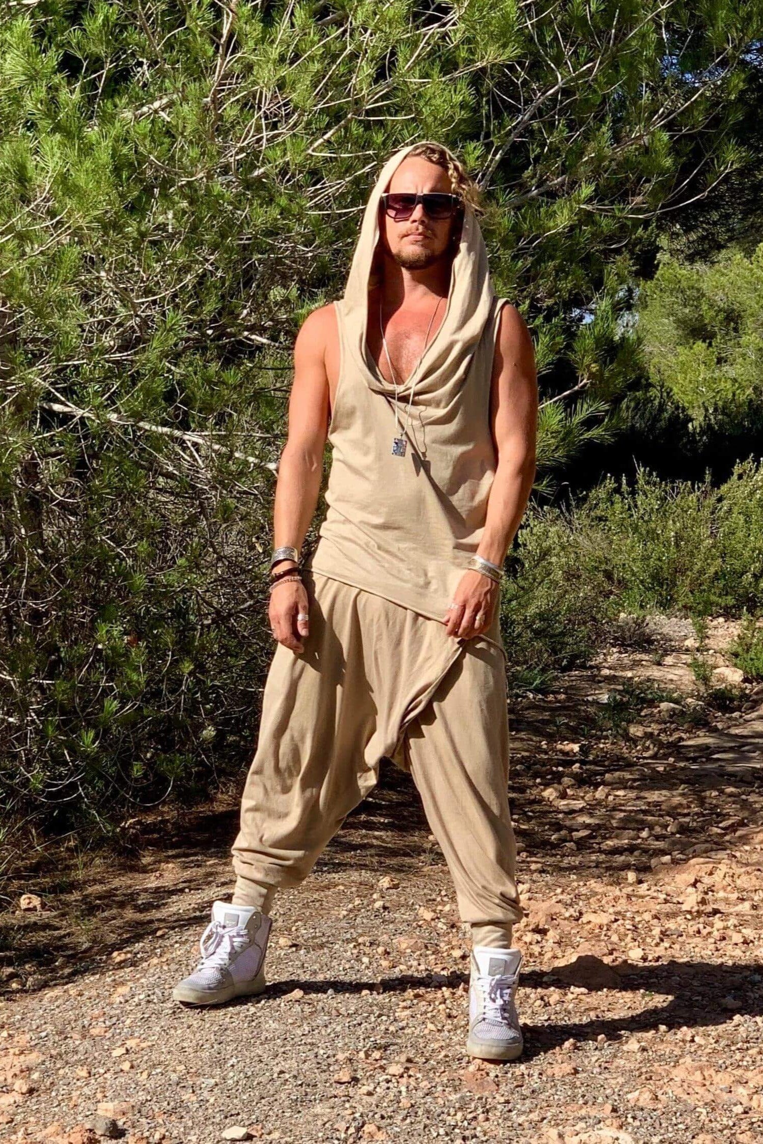 VALO Design Pants NINJA - Made from high quality Organic Cotton. Perfect, unisex drop crotch harem pants for any occasion - home lounging, yoga class, or active lifestyle.