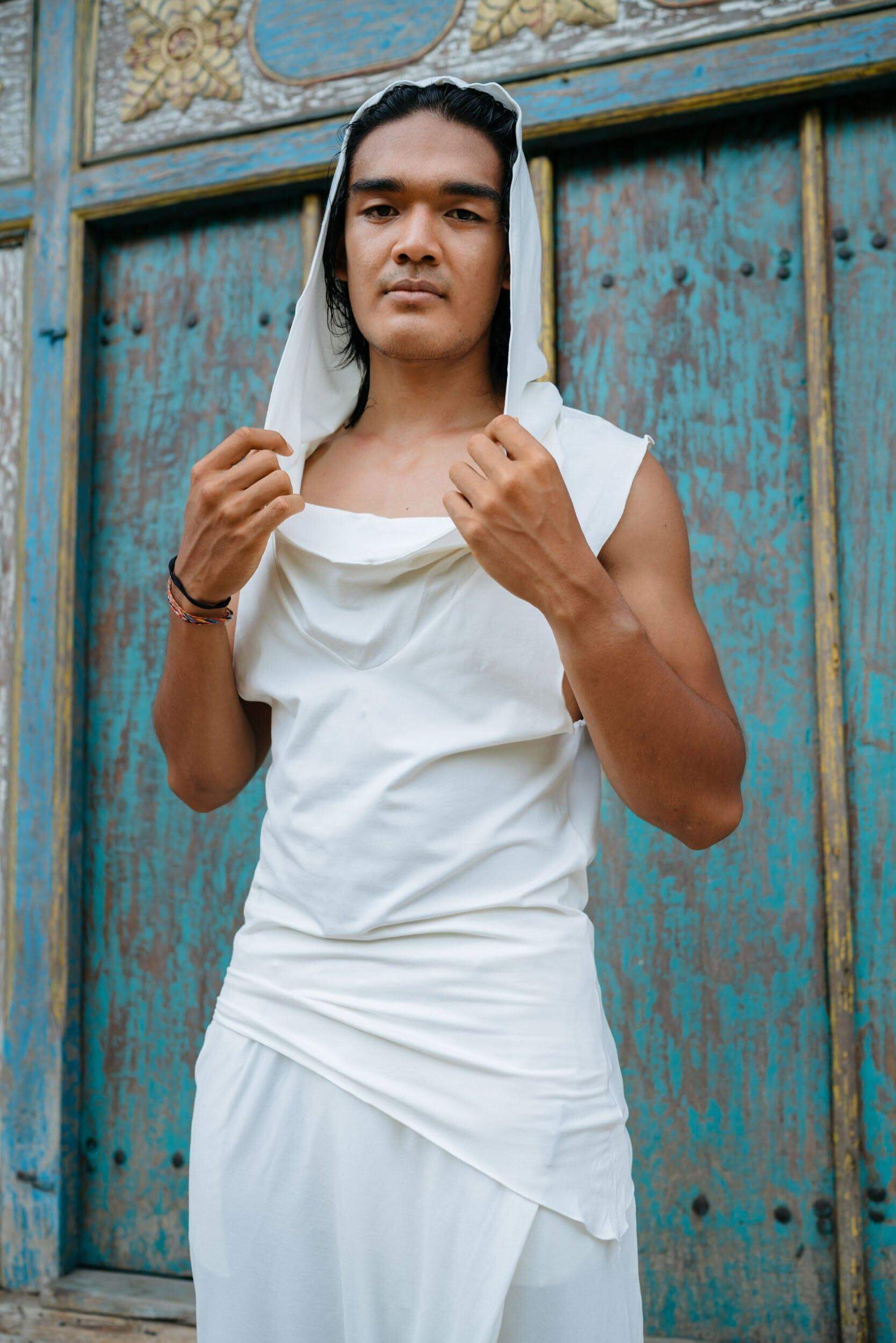 VALO Design Hoodies NOMAD Bamboo - Light and breathable cowl neck Ninja assassin style sleeveless hooded tee, made from eco-bamboo stretch