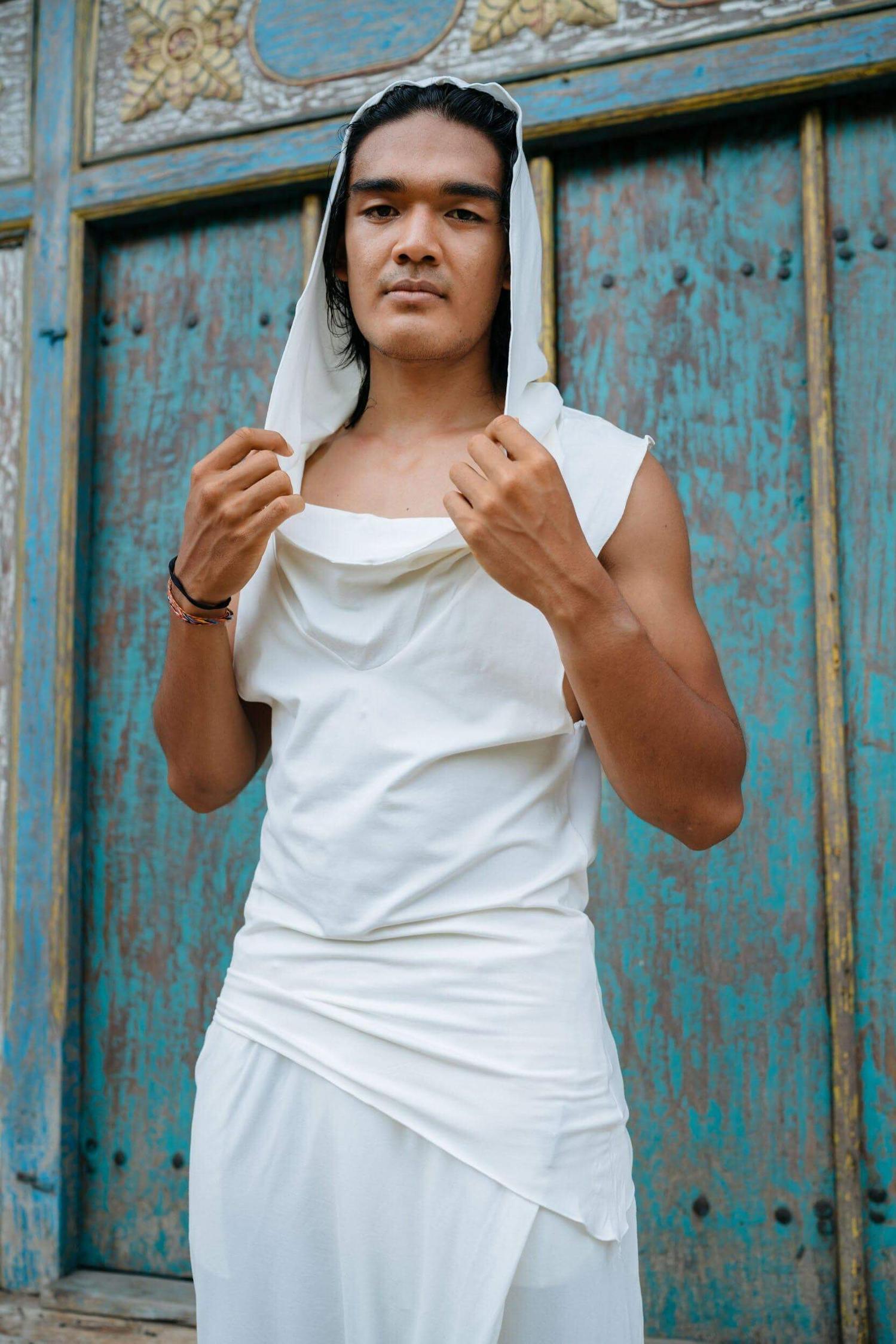 VALO Design Hoodies NOMAD Bamboo - Light and breathable cowl neck Ninja assassin style sleeveless hooded tee, made from eco-bamboo stretch