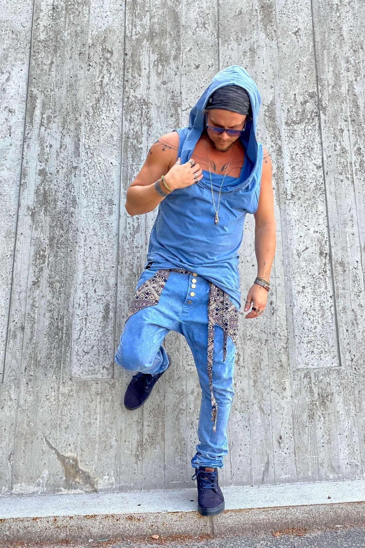 VALO Design Hoodies NOMAD – Light and breathable cowl neck ninja-assassin-style sleeveless hooded tee, crafted from organic cotton