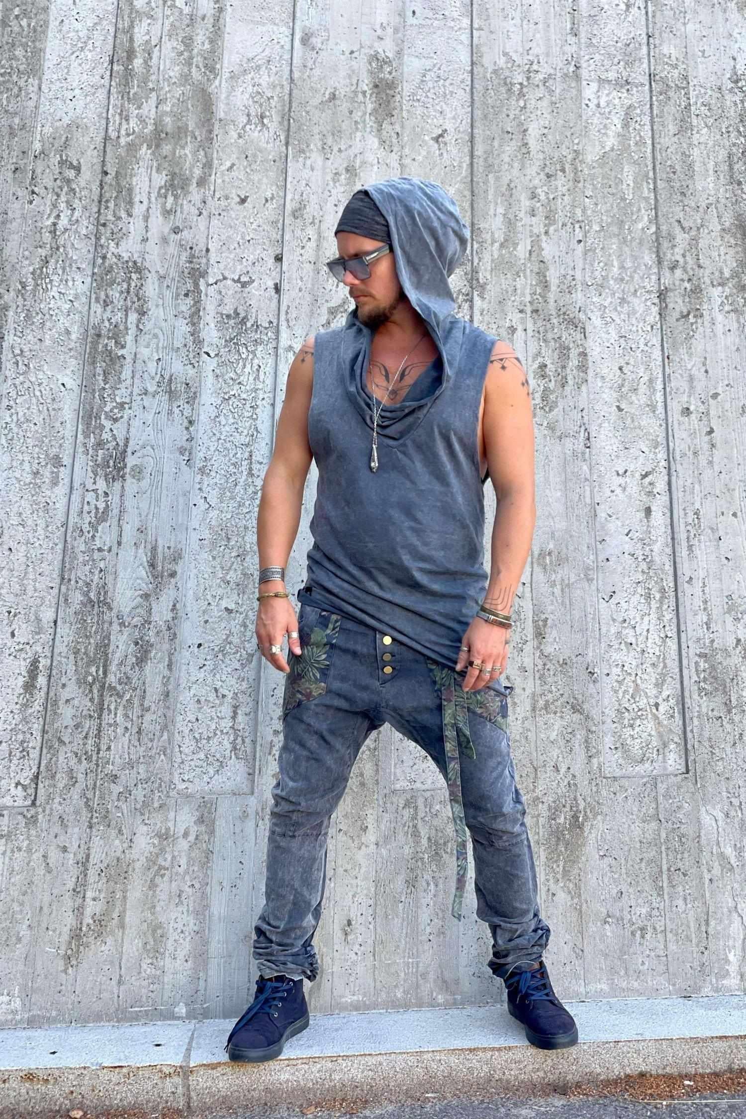 VALO Design Hoodies NOMAD – Light and breathable cowl neck ninja-assassin-style sleeveless hooded tee, crafted from organic cotton