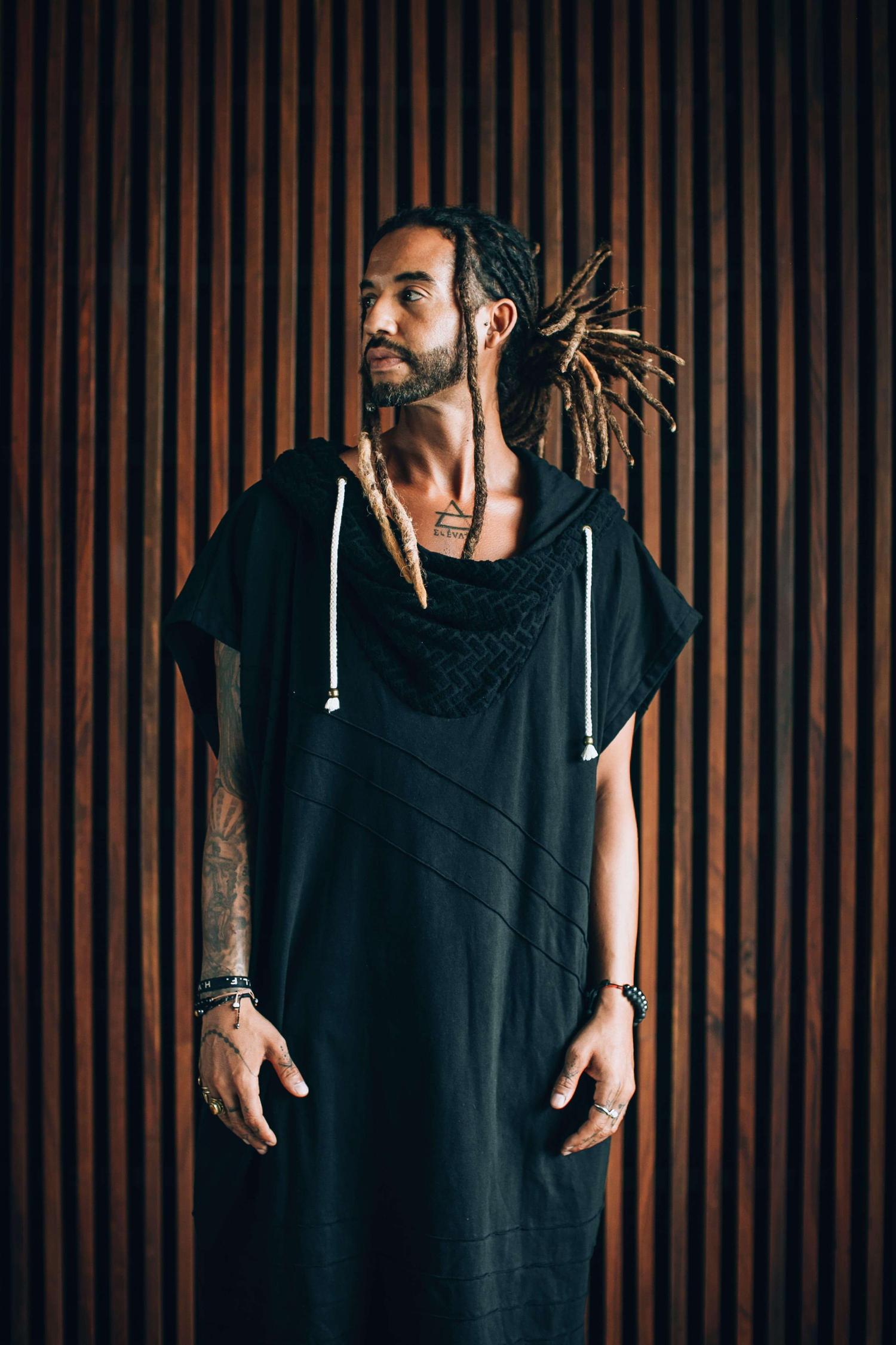 VALO Design Hoodies ONSEN - Inspired by Japanese aesthetics, our new hooded poncho robe kaftan ONSEN is made from 100% Terry Cotton, durable and smooth natural material