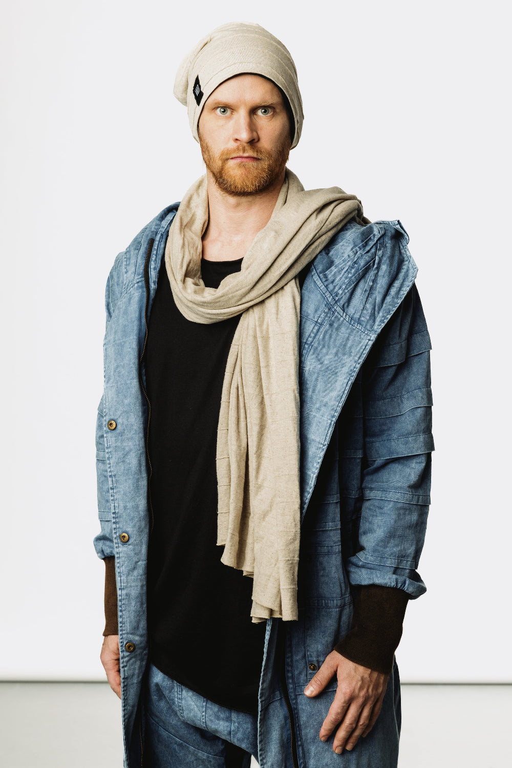VALO Design Scarf HUIVI – Made from ultra-soft, medium-thickness natural hemp cotton fabric. Incredibly comfortable and becomes even softer with every wear