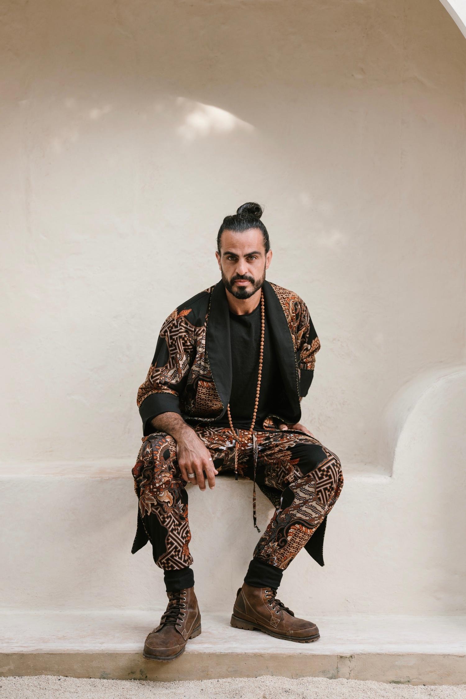 POMO Jacket Black Batik - Elegant Chic Kimono Jacket