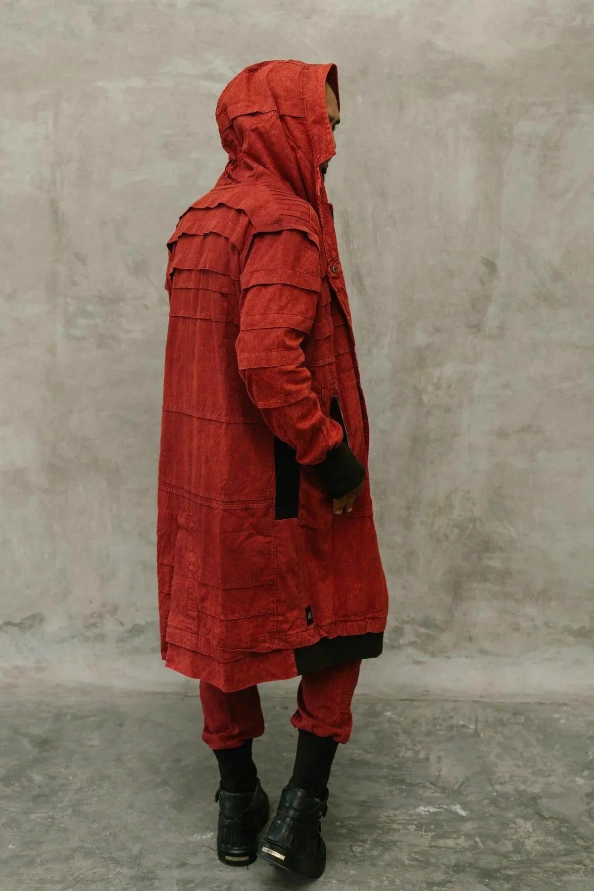 Sisu Outfit Ruby Red