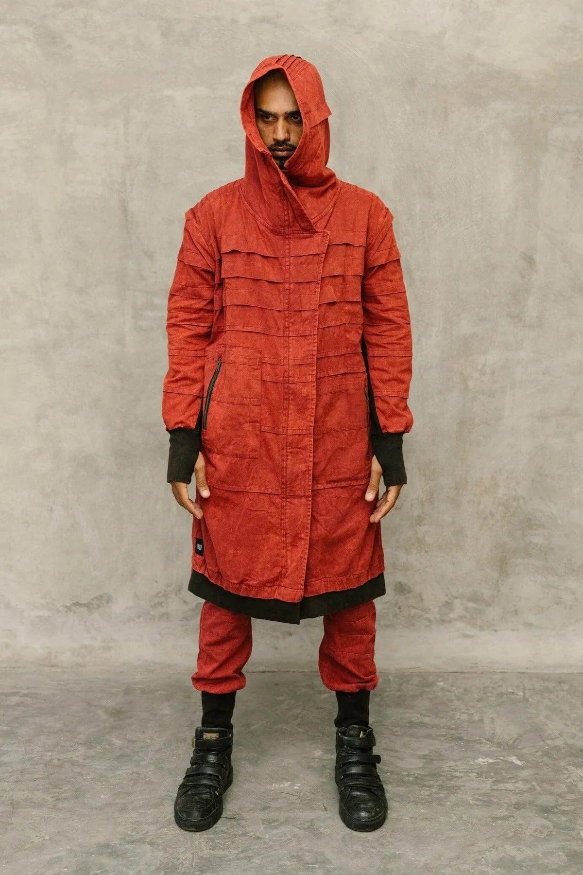 Sisu Outfit Ruby Red