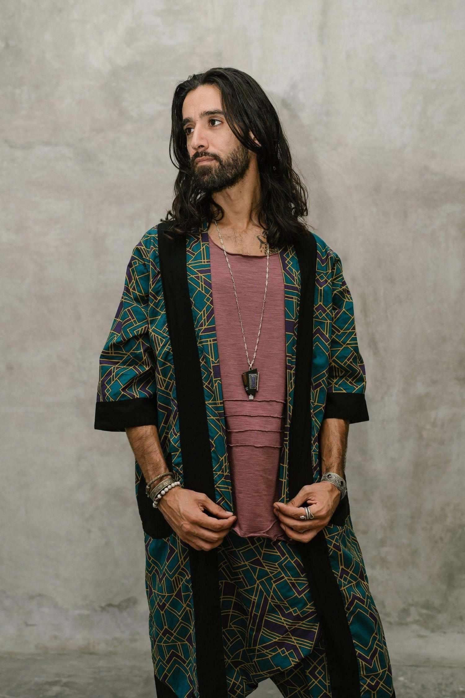 VALO Design Kimono VALO Spirit - An impressive and elegant long 100% cotton kimono cardigan, for festivals, beach or lounging at home