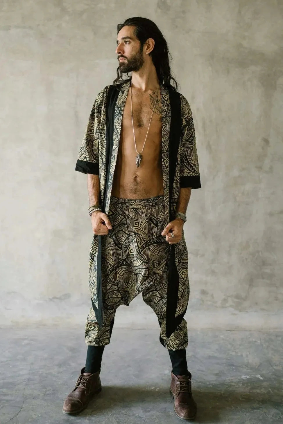 Valo Spirit Outfit Gold & Black