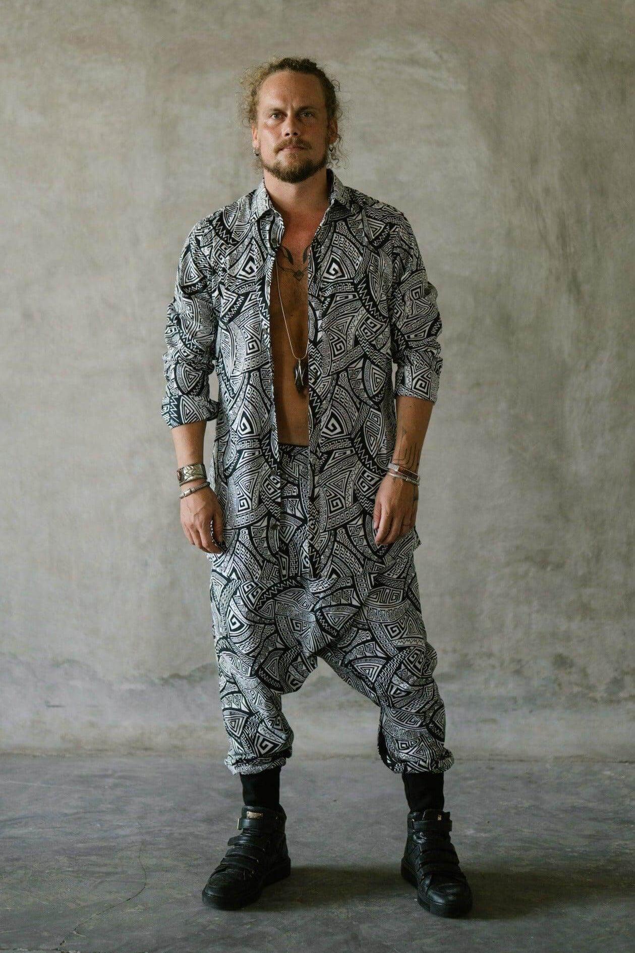 VALO SPIRIT PANTAI Black & White Tribal - A classic slim fit button up shirt with unique print - VALO Design Clothing