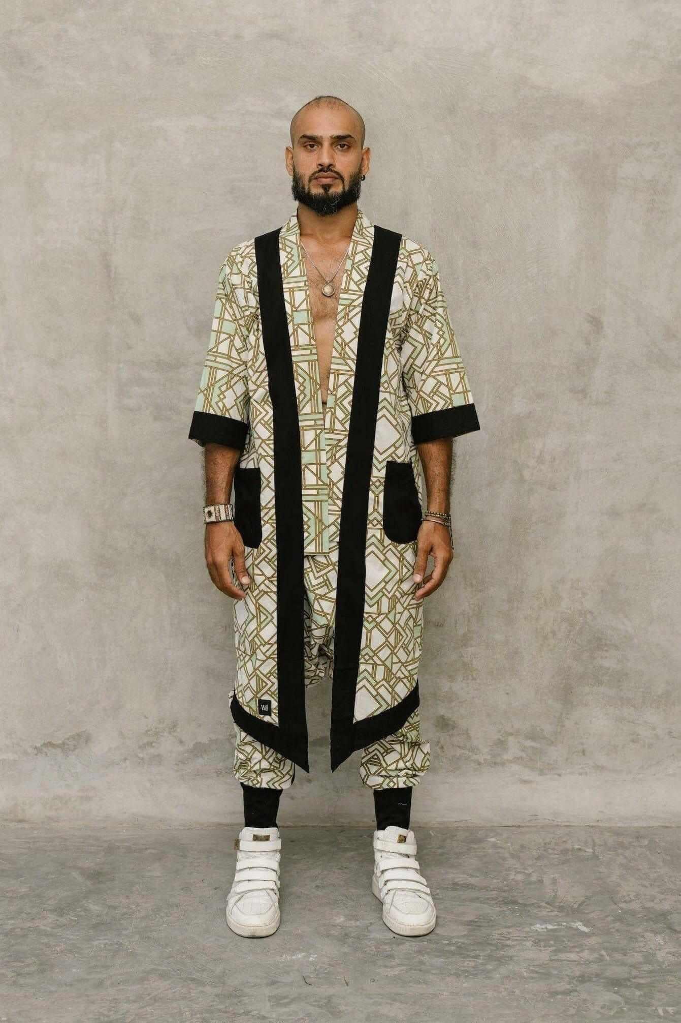 VALO Design Kimono VALO Spirit - An impressive and elegant long 100% cotton kimono cardigan with half sleeves