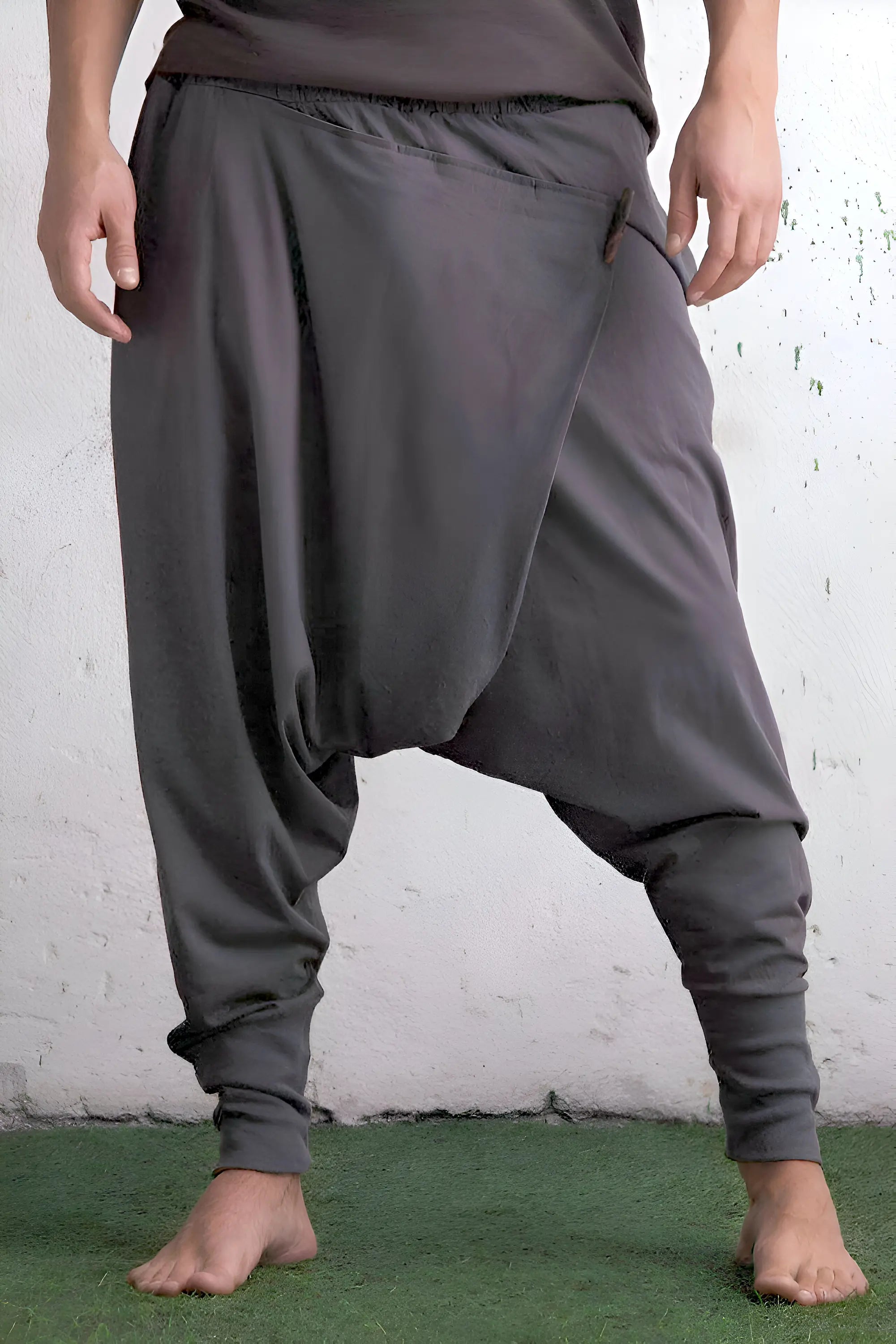 VALO Design Pants NINJA - Made from high quality Organic Cotton. Perfect, unisex drop crotch harem pants for any occasion - home lounging, yoga class, or active lifestyle.