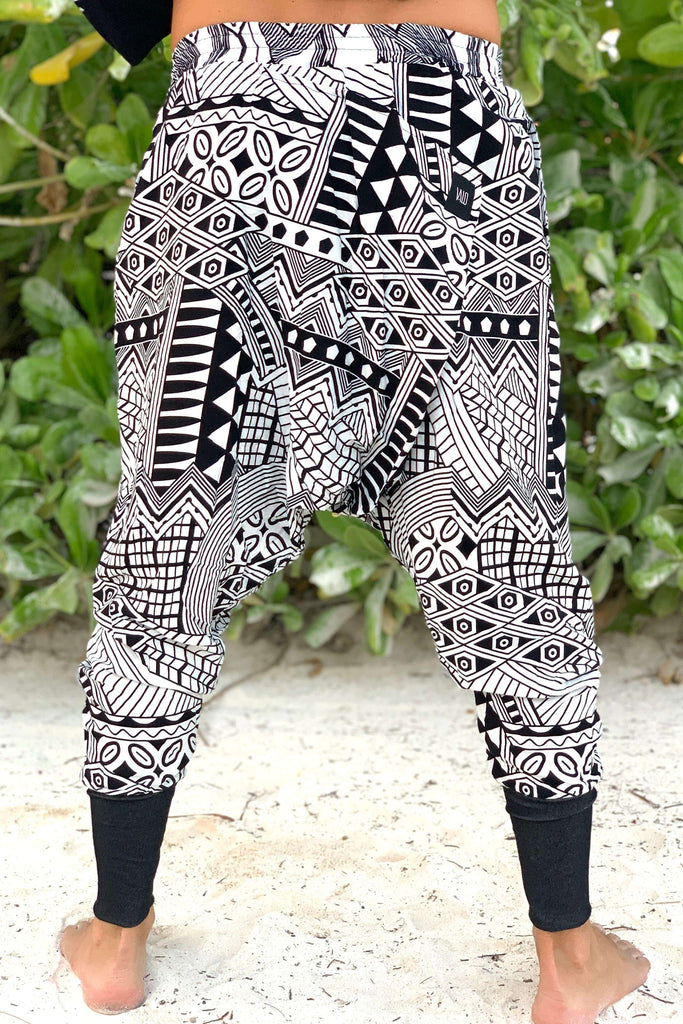 VALOdesigns Pants BALI SPIRIT NINJA Tribal - Comfortable & stylish white cotton print harem pants