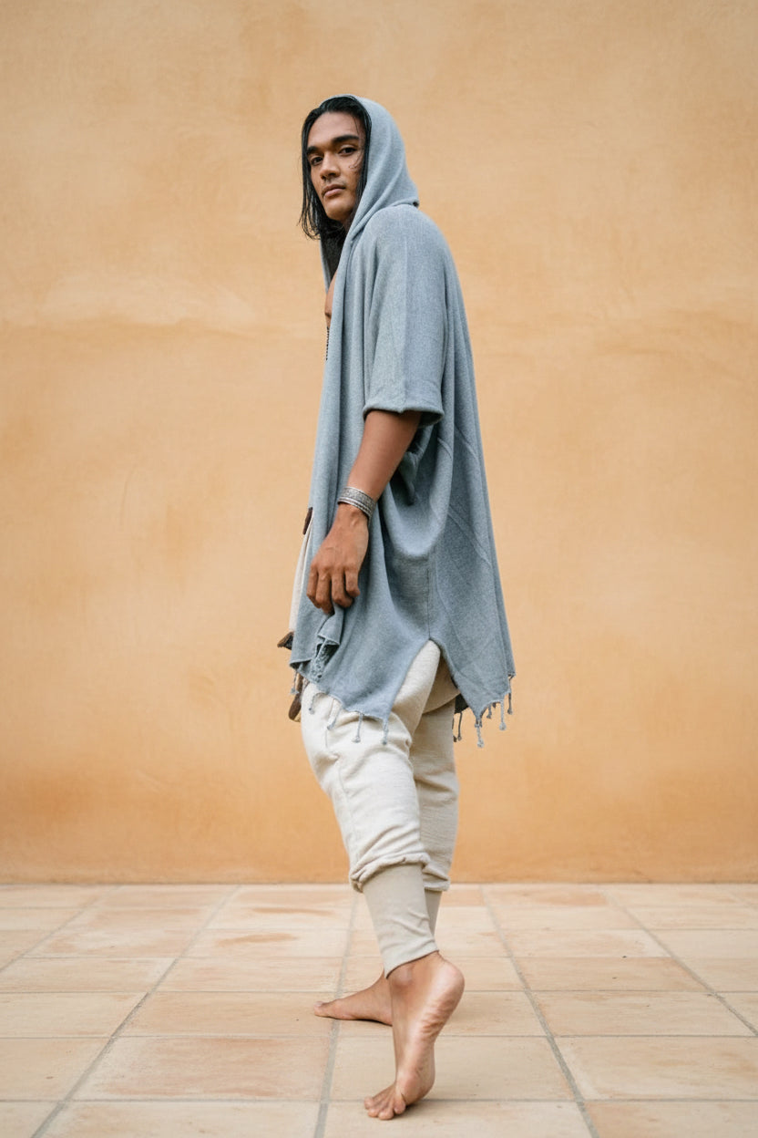 VALO Design Capes GERONIMO – A hooded cotton kimono cardigan poncho with wide armholes and a spacious back, designed to fit all sizes. Features a large hood and a long, cape-like silhouette