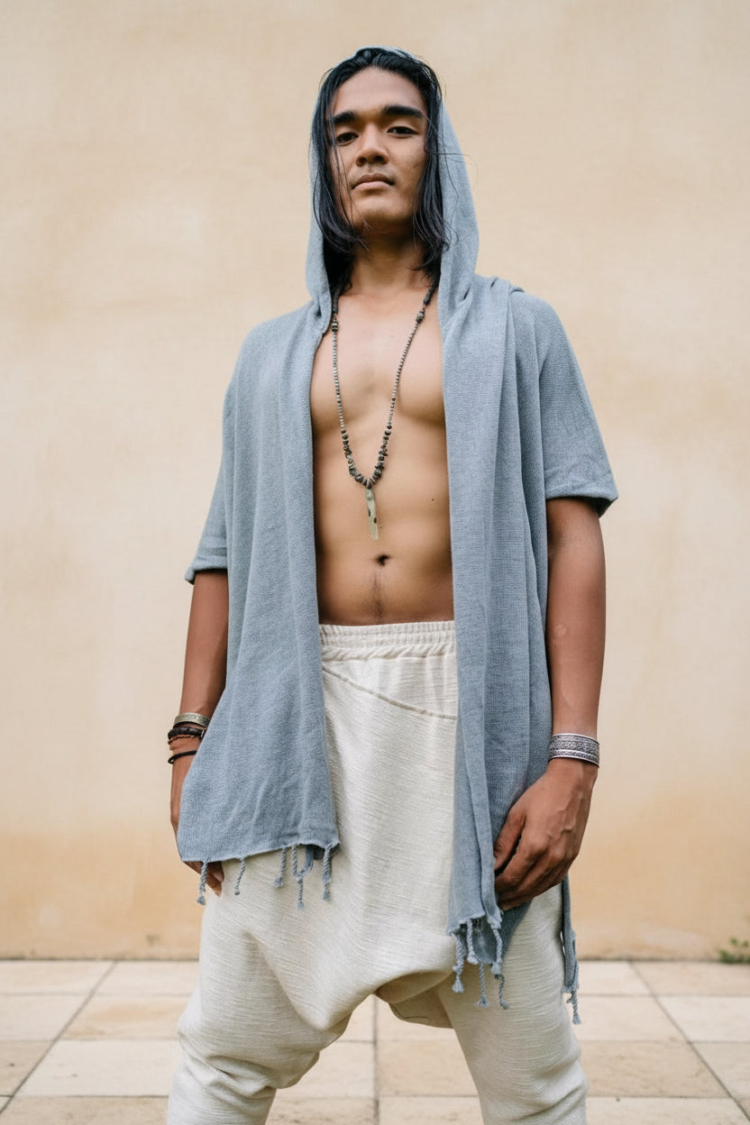 VALO Design Capes GERONIMO – A hooded cotton kimono cardigan poncho with wide armholes and a spacious back, designed to fit all sizes. Features a large hood and a long, cape-like silhouette