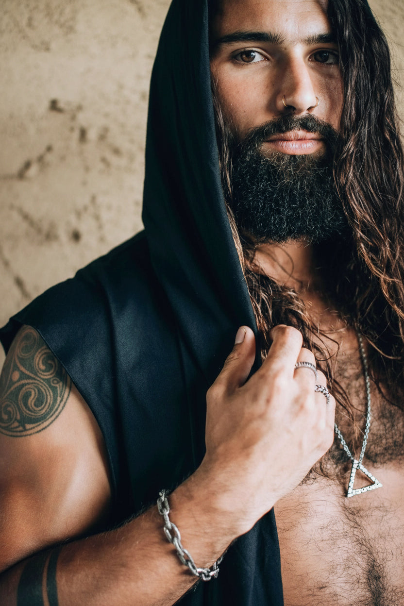 VALO Design Clothing Capes HANZO Black - Japanese style hooded bamboo Kimono Top