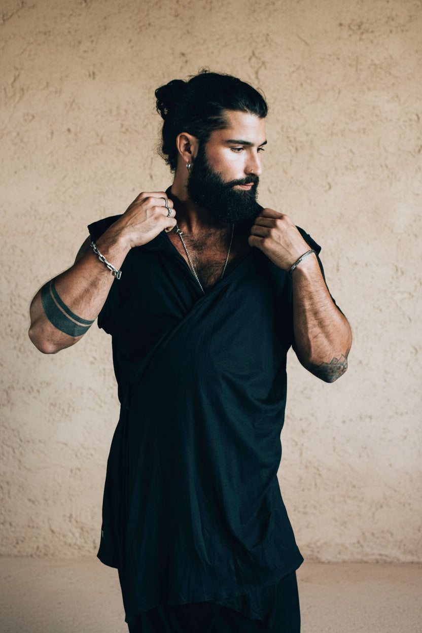 VALO Design Clothing Capes HANZO Black - Japanese style hooded bamboo Kimono Top