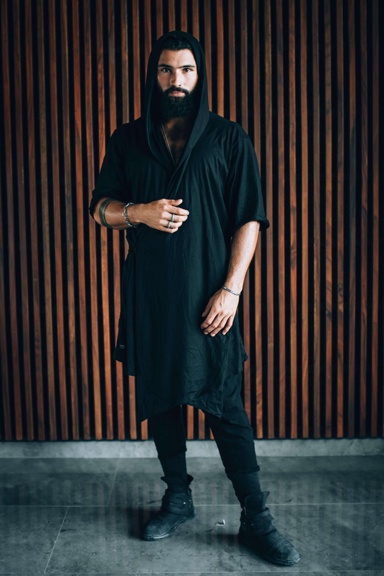 VALO Design Clothing Capes HANZO Black - Japanese style hooded bamboo Kimono Top