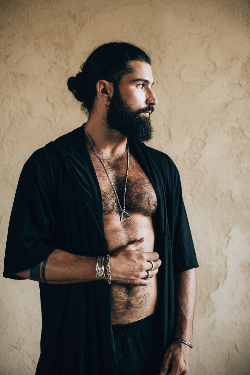 VALO Design Clothing Capes HANZO Black - Japanese style hooded bamboo Kimono Top