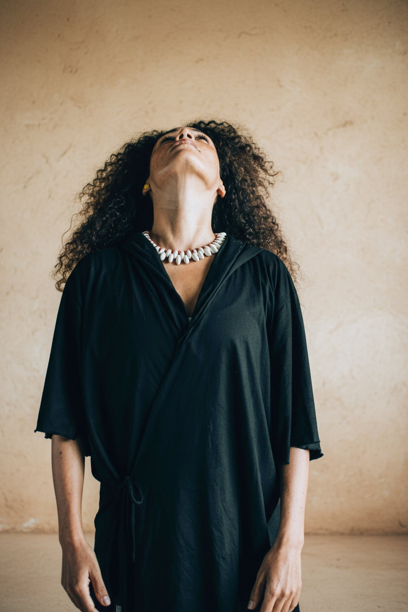 VALO Design Clothing Capes HANZO Black - Japanese style hooded bamboo Kimono Top