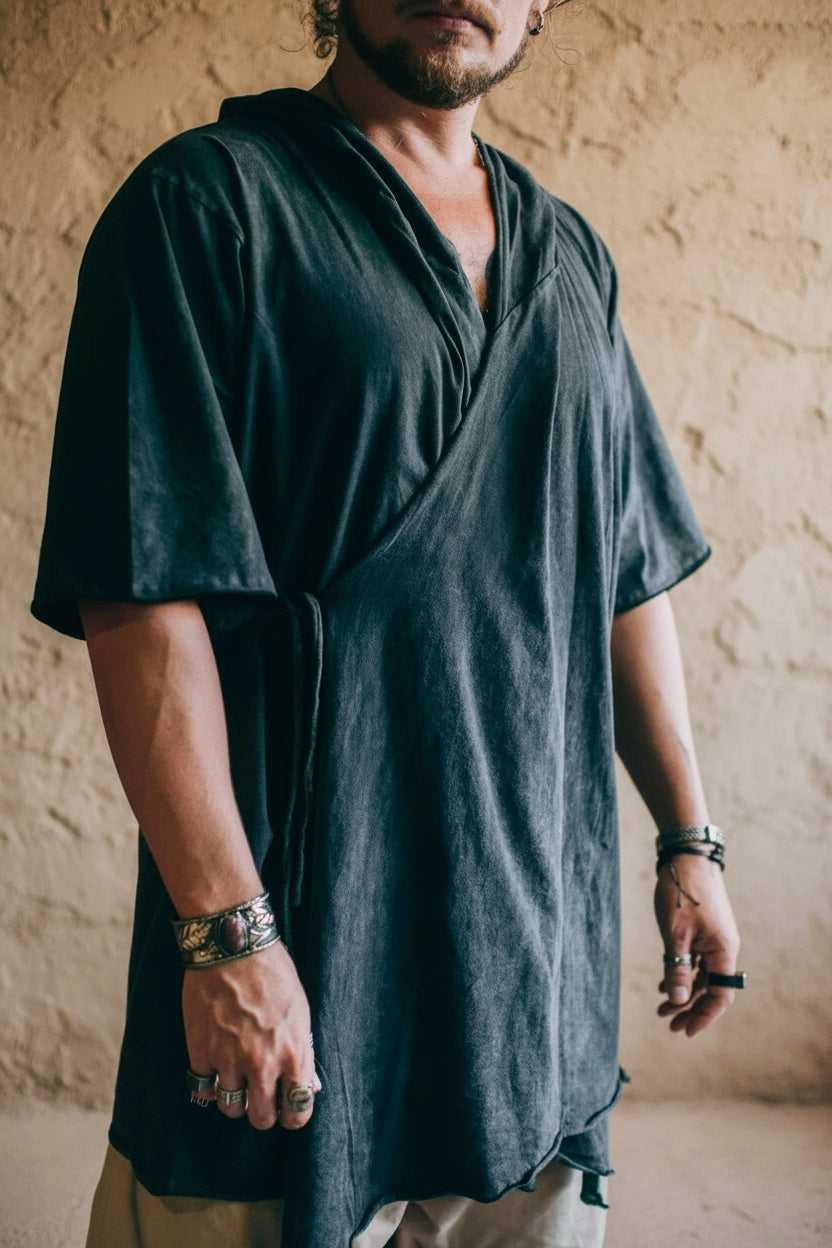 VALO Design Clothing Capes HANZO Black - Japanese style hooded bamboo Kimono Top