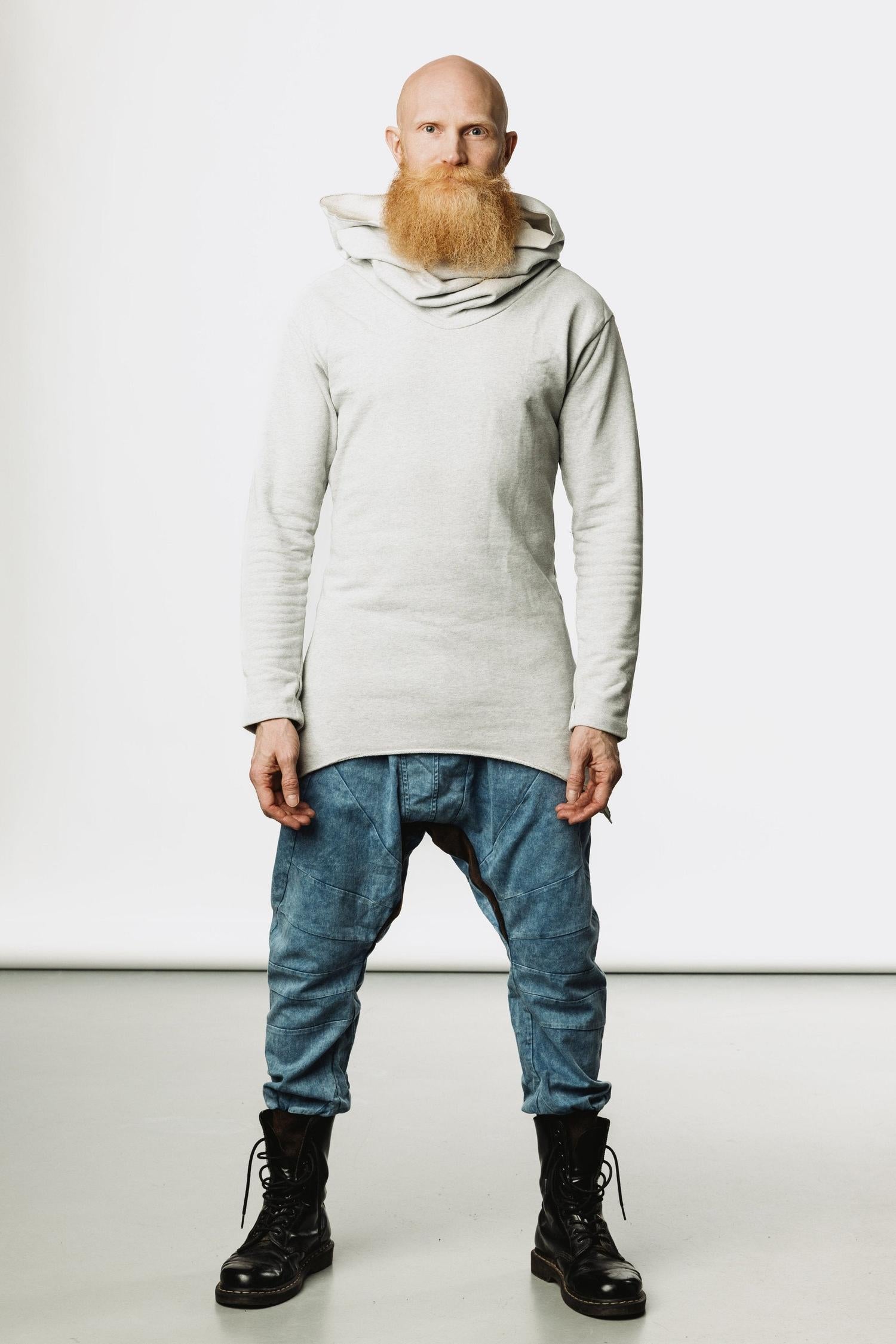 VALO Design Clothing Hoodies ILTA - An oversized assassin style hoodie with asymmetric cut, making the hoodie longer from both sides