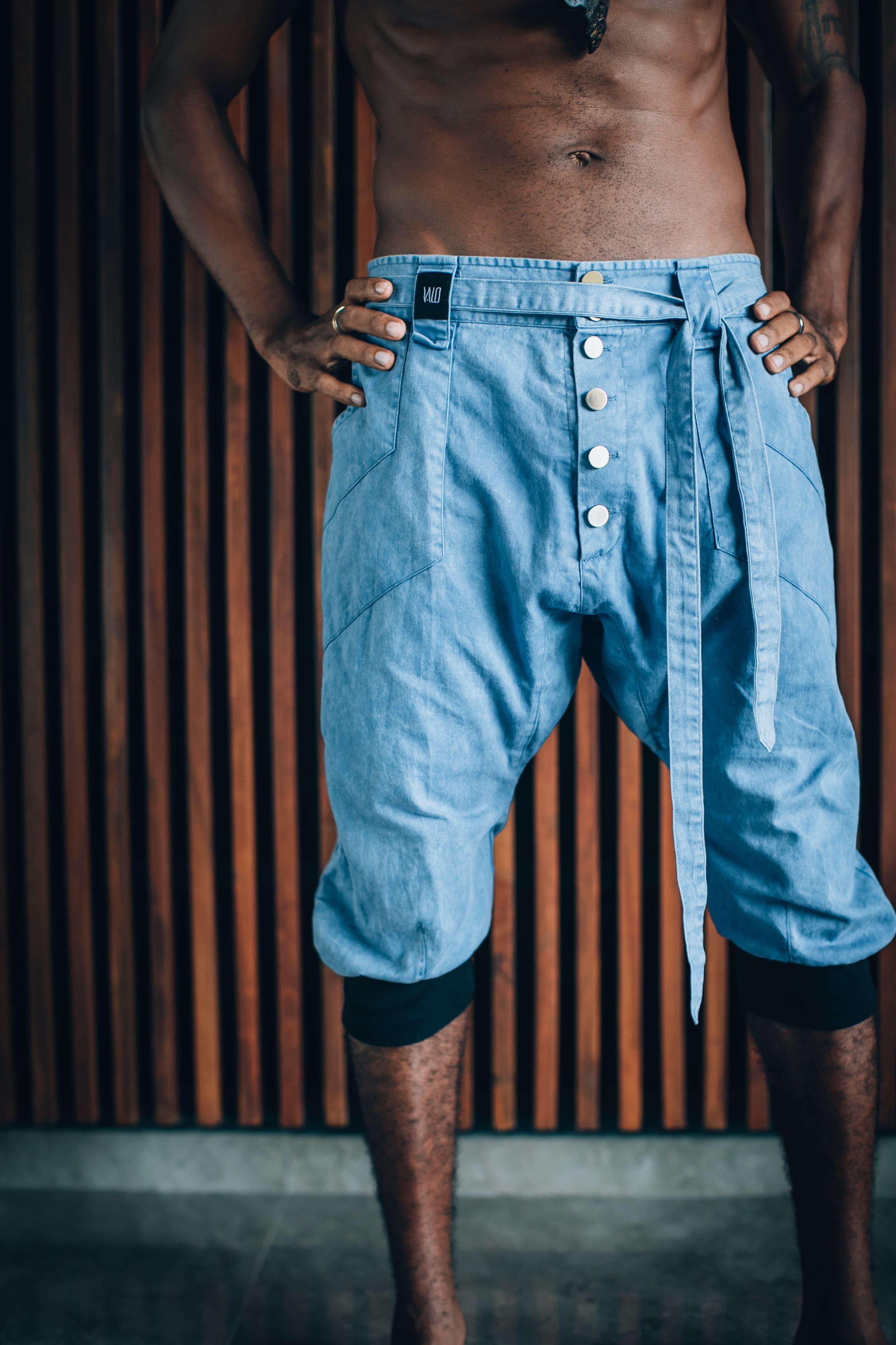 VALO Design Clothing Capris KIVI CAPRI - Stonewash Cotton Drop Crotch Capri Shorts