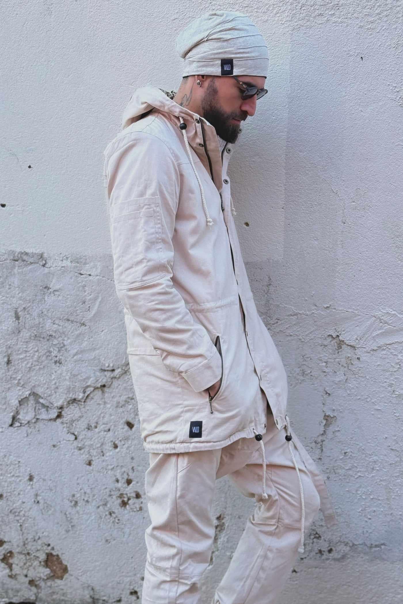 VALO Design Jackets LUONTO - Medium-Long 100% cotton jacket with impressive VALO print art by artist Timo Nummela on the interior layer